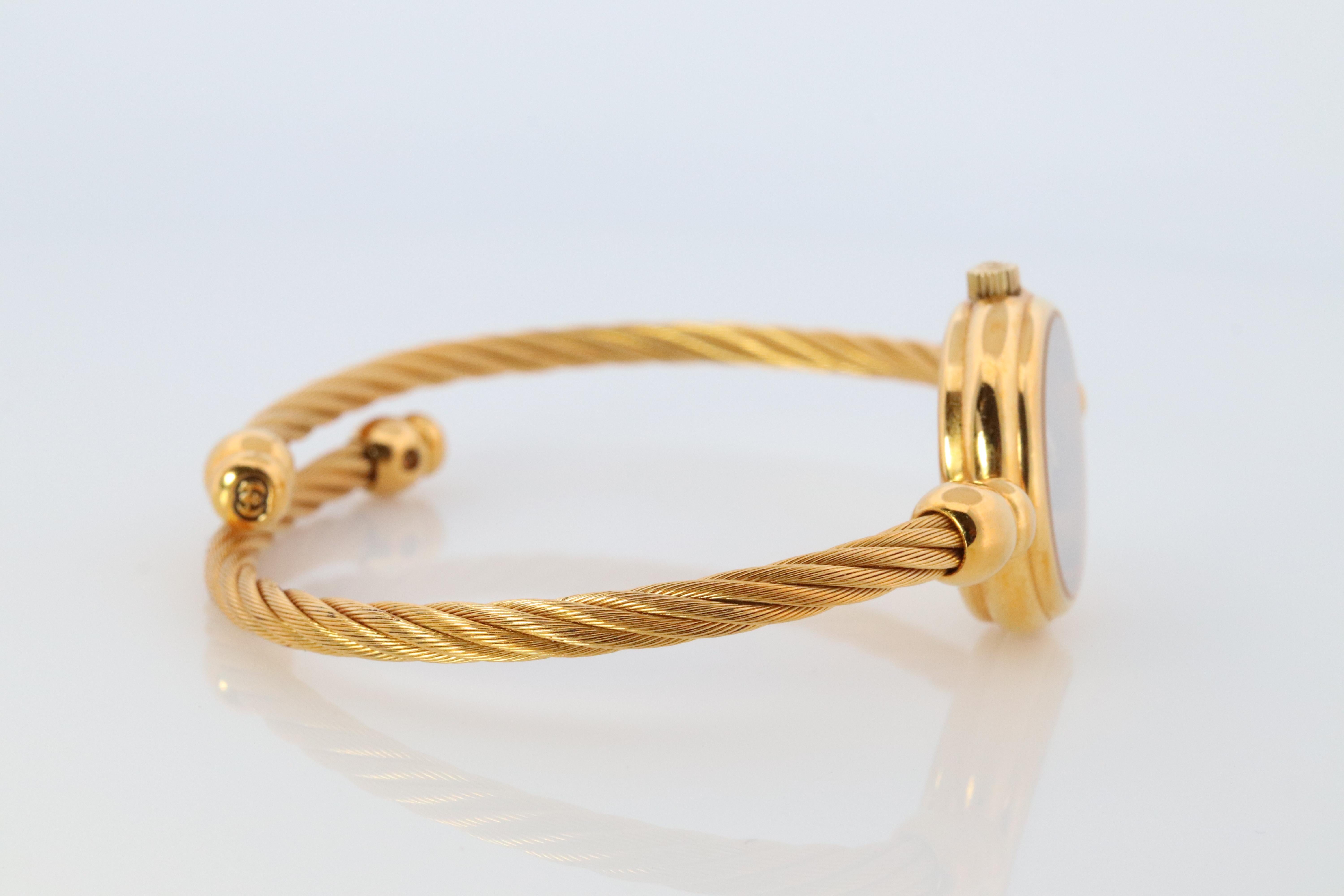 Vintage GUCCI Quarz 2700.2.L, Vintage  Beobachten. Gucci Damen Armreif Goldton Armbanduhr 1