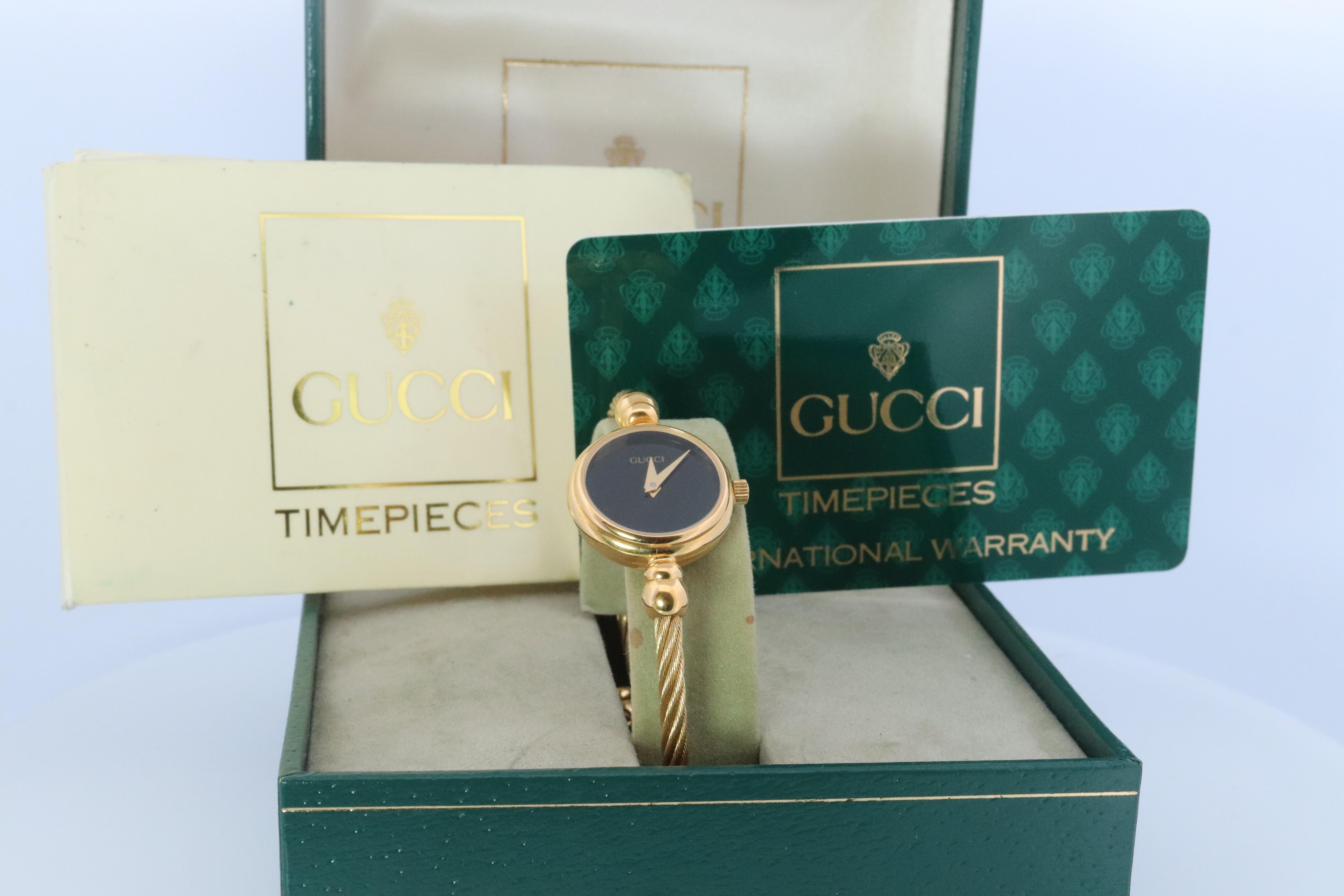 Vintage GUCCI Quartz 2700.2.L  Watch. Gucci Ladies Bangle Gold Tone Wristwatch 2