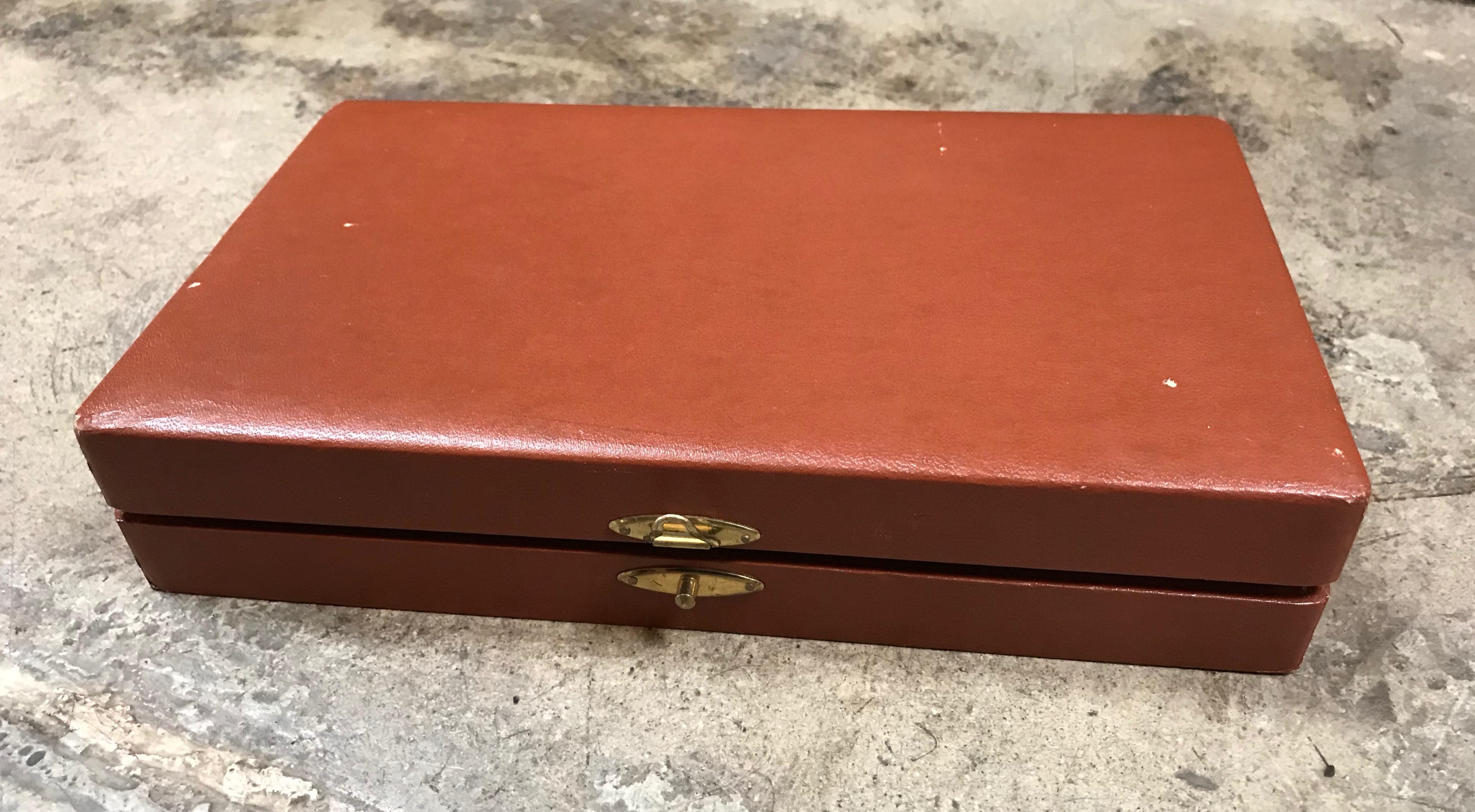 Modern Vintage Gucci Set of 8 Place Holders in the Original Box, Italy, 1970s