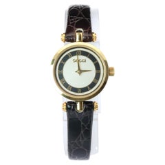 Vintage GUCCI Shelly Line Leather Watch Timepiece. 2000L Gucci Lane Black