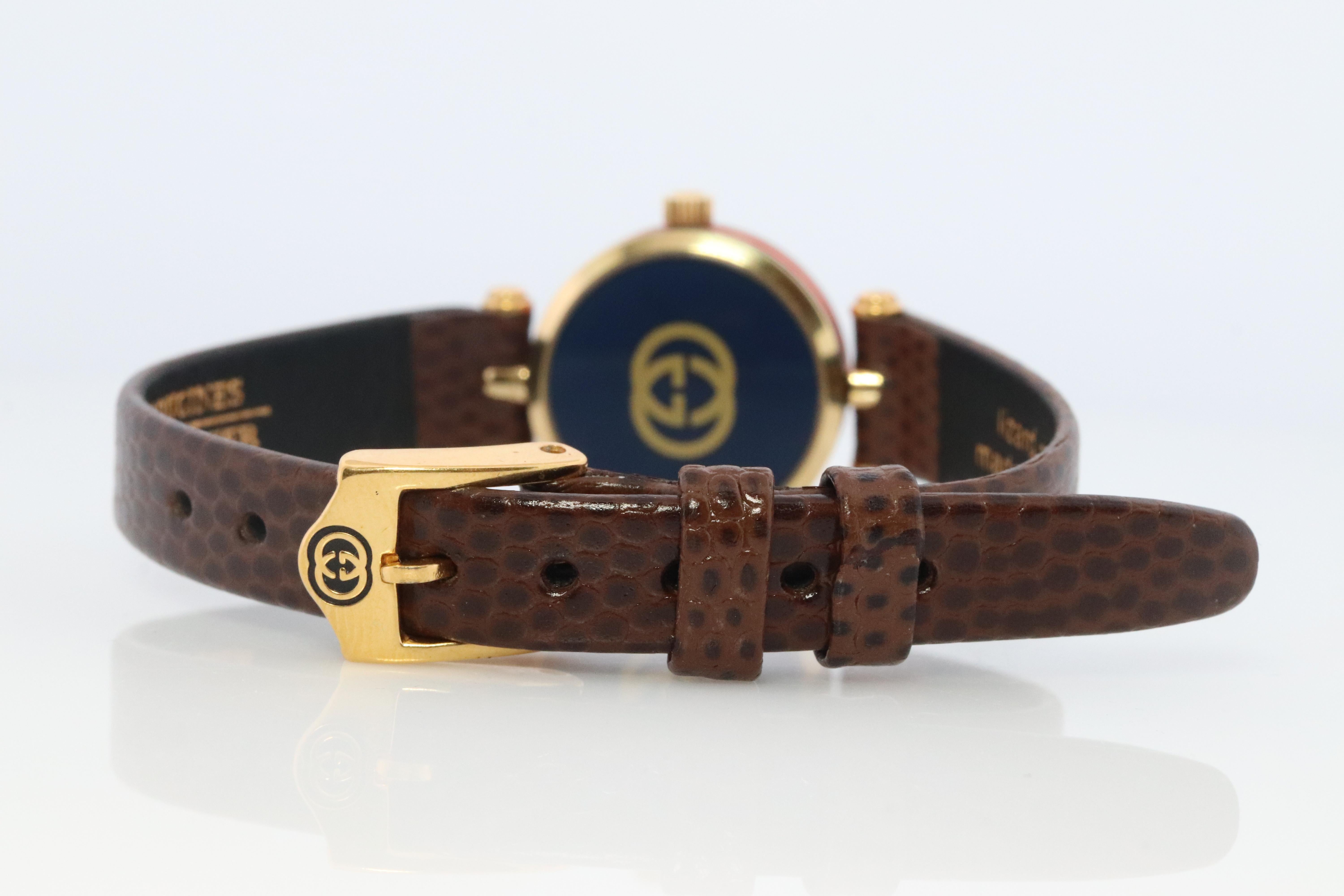 Vintage GUCCI Shelly Line Leather Watch Timepiece. 2000L Gucci Lane Blue and Red 3