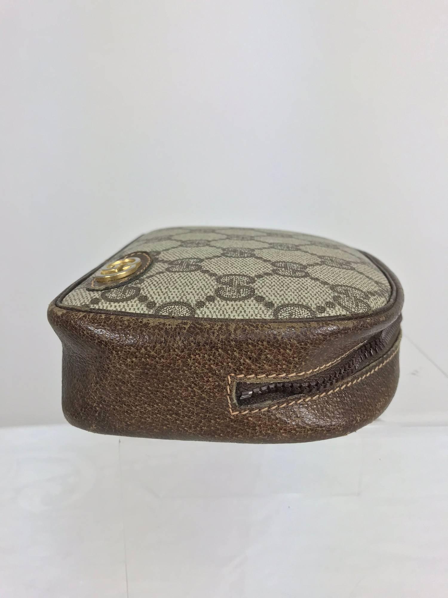Vintage Gucci small leather and monogram vinyl cosmetic bag For Sale at ...