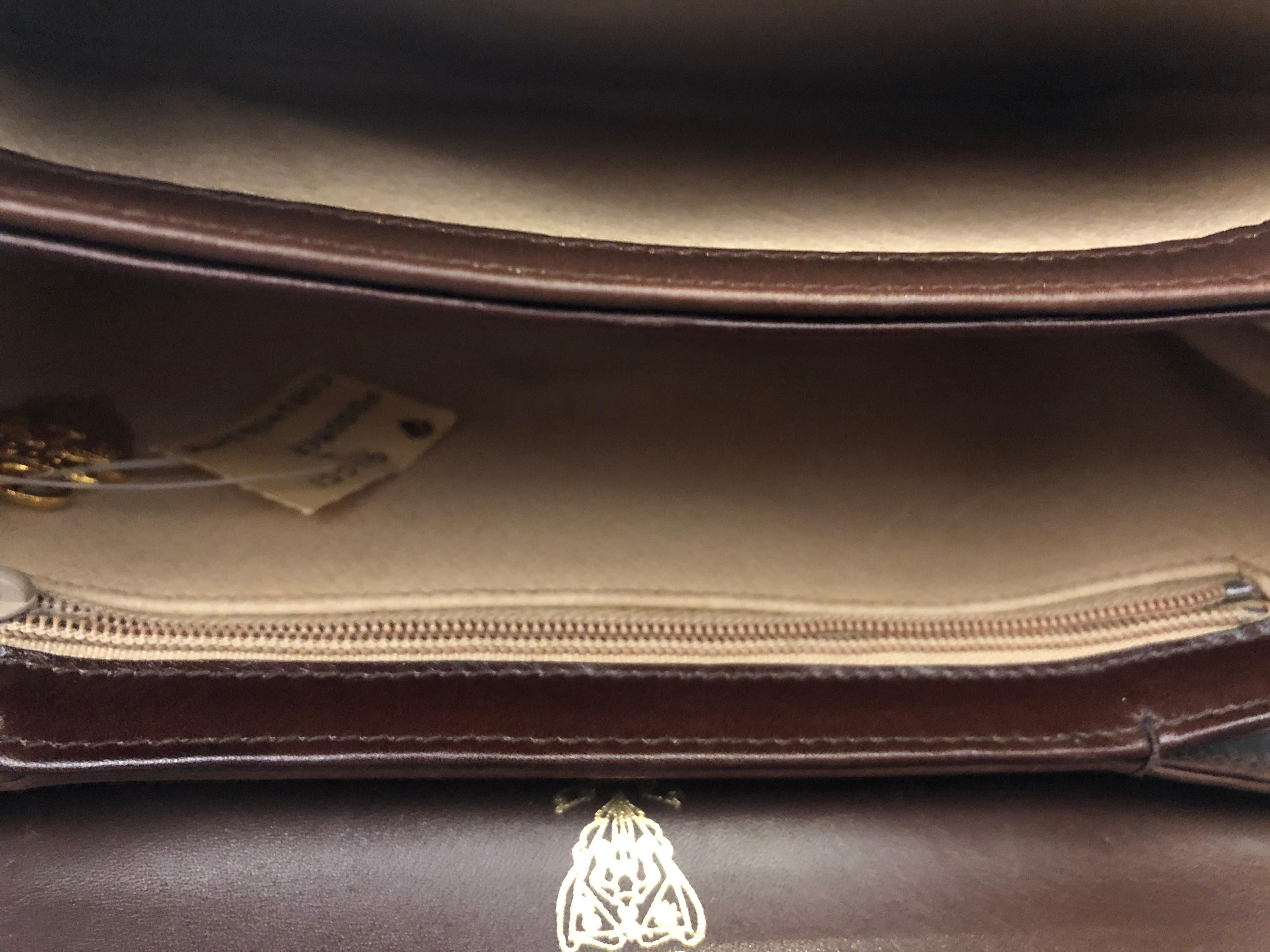 Women's Vintage GUCCI Nubuck Leather Box Shoulder Bag Chocolate Brown