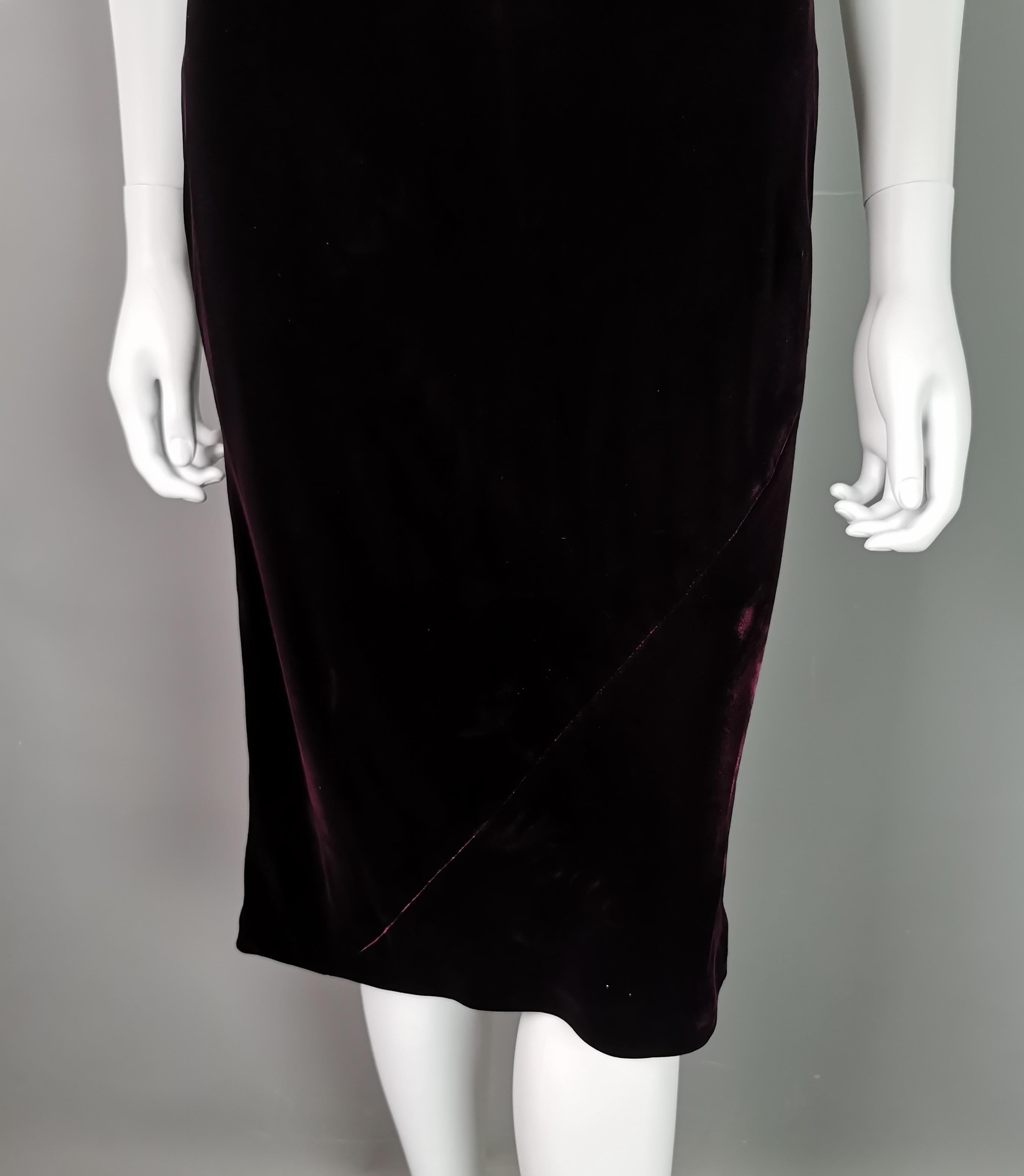 Vintage Gucci Tom Ford velvet dress, Burgandy, high neck  For Sale 6