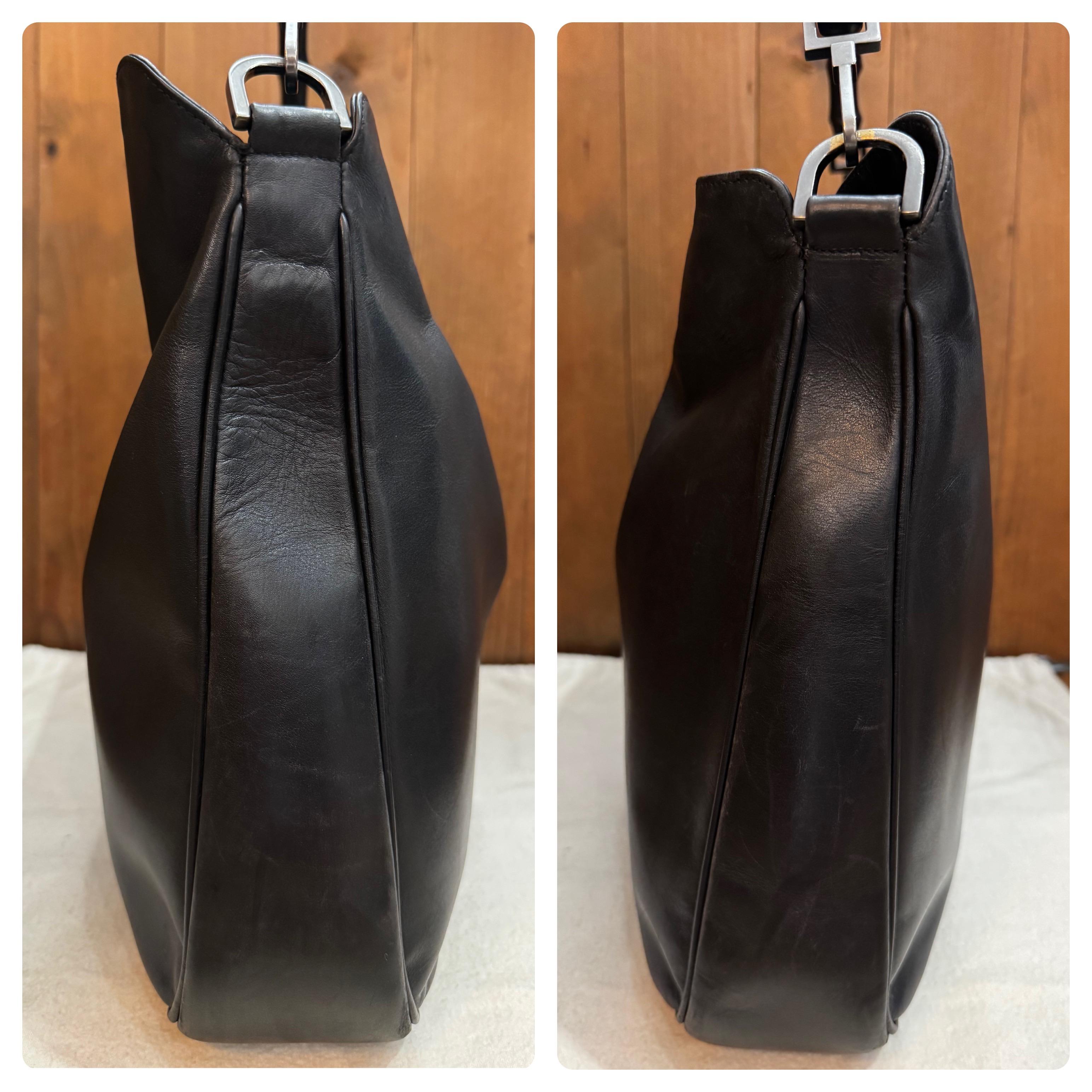 Femenino o masculino Bolso crossbody vintage de piel de bambú GUCCI negro para hombre
