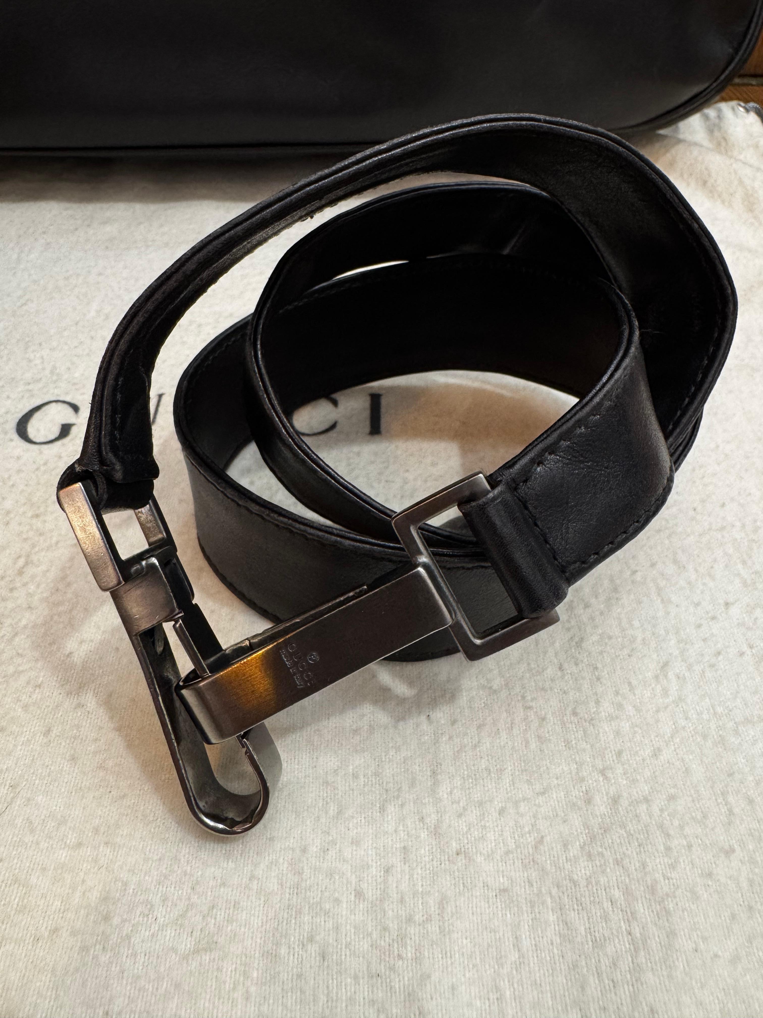 Bolso crossbody vintage de piel de bambú GUCCI negro para hombre 3