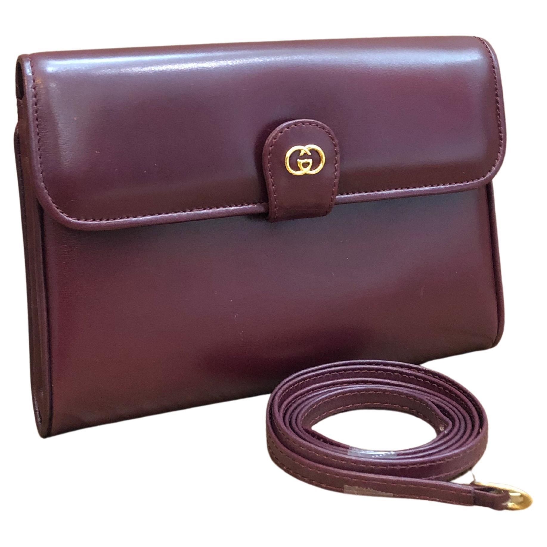 1980s Vintage GUCCI Leather Two-Way Clutch Crossbody Bag Burgundy 