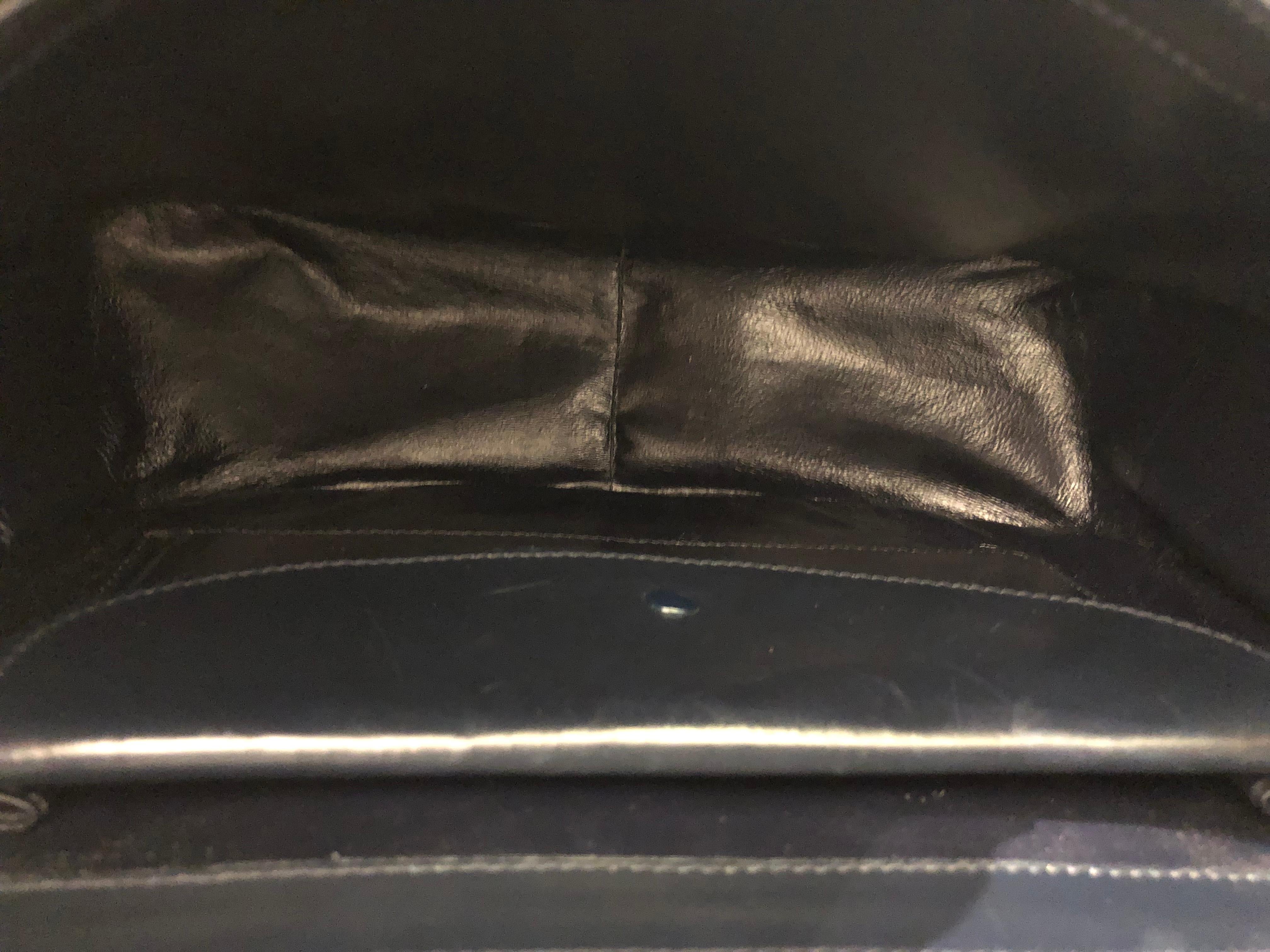 Vintage GUCCI Web Black Leather Shoulder Bag with Equestrian Accent 6