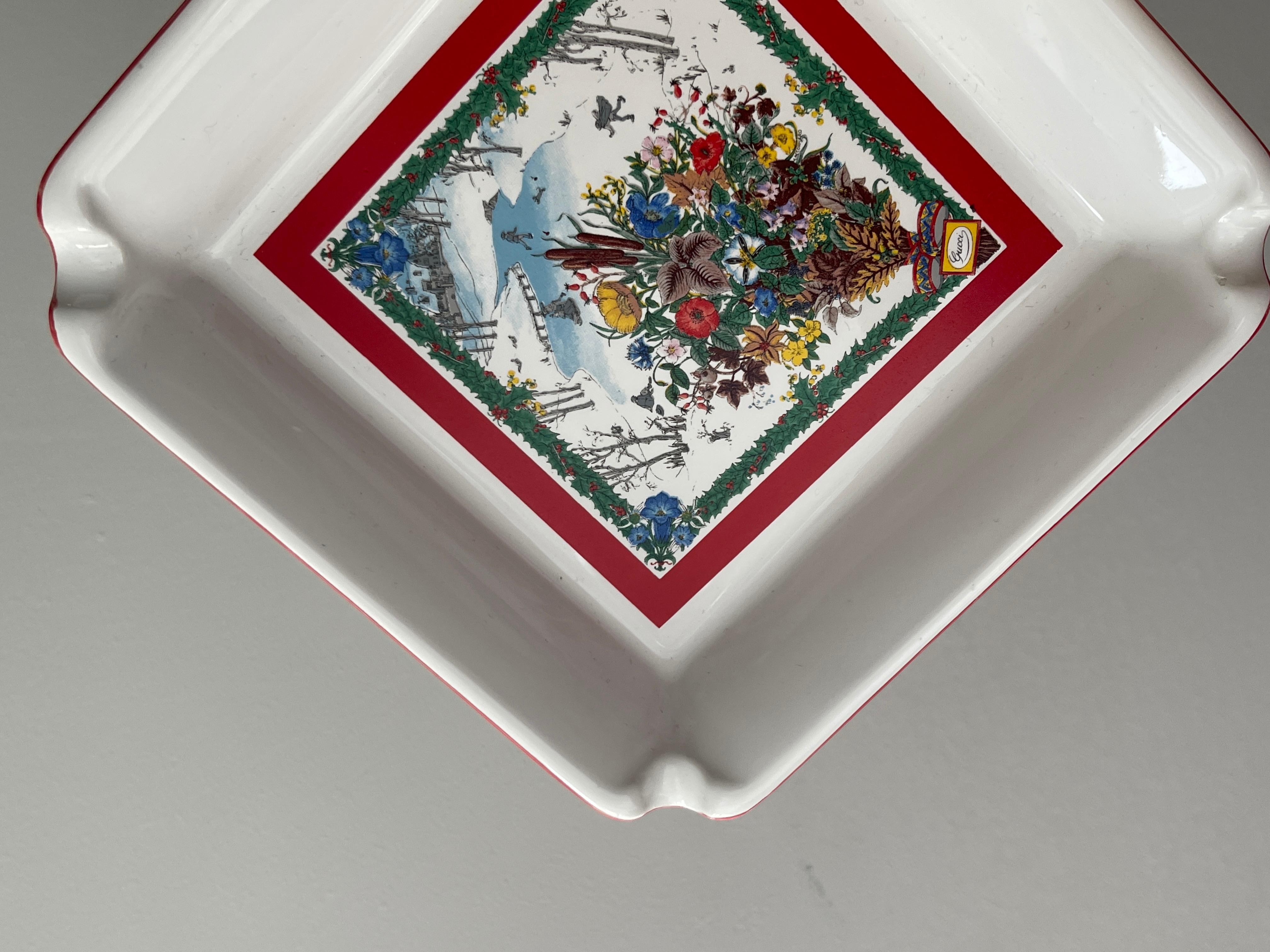 Vintage Gucci Winter Blooms Print Large Ashtray In New Condition For Sale In SOUTH YARRA, VIC