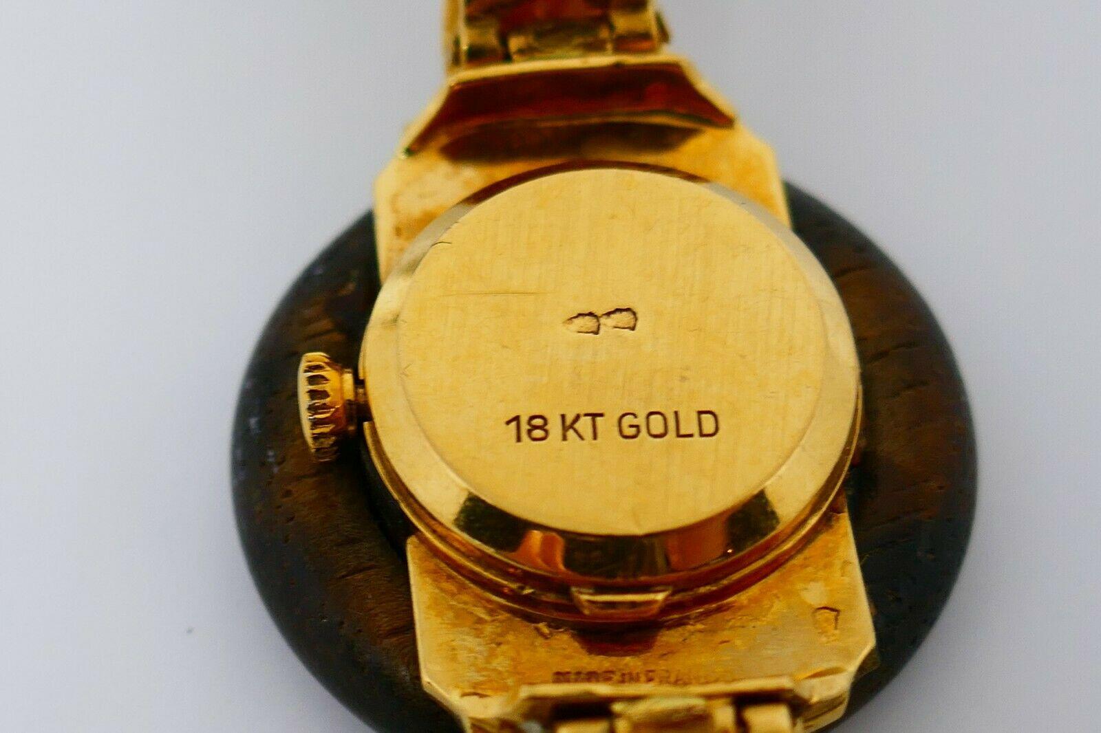 Women's or Men's Vintage Gucci Yellow Gold Wood Circle Link Bracelet Watch For Sale