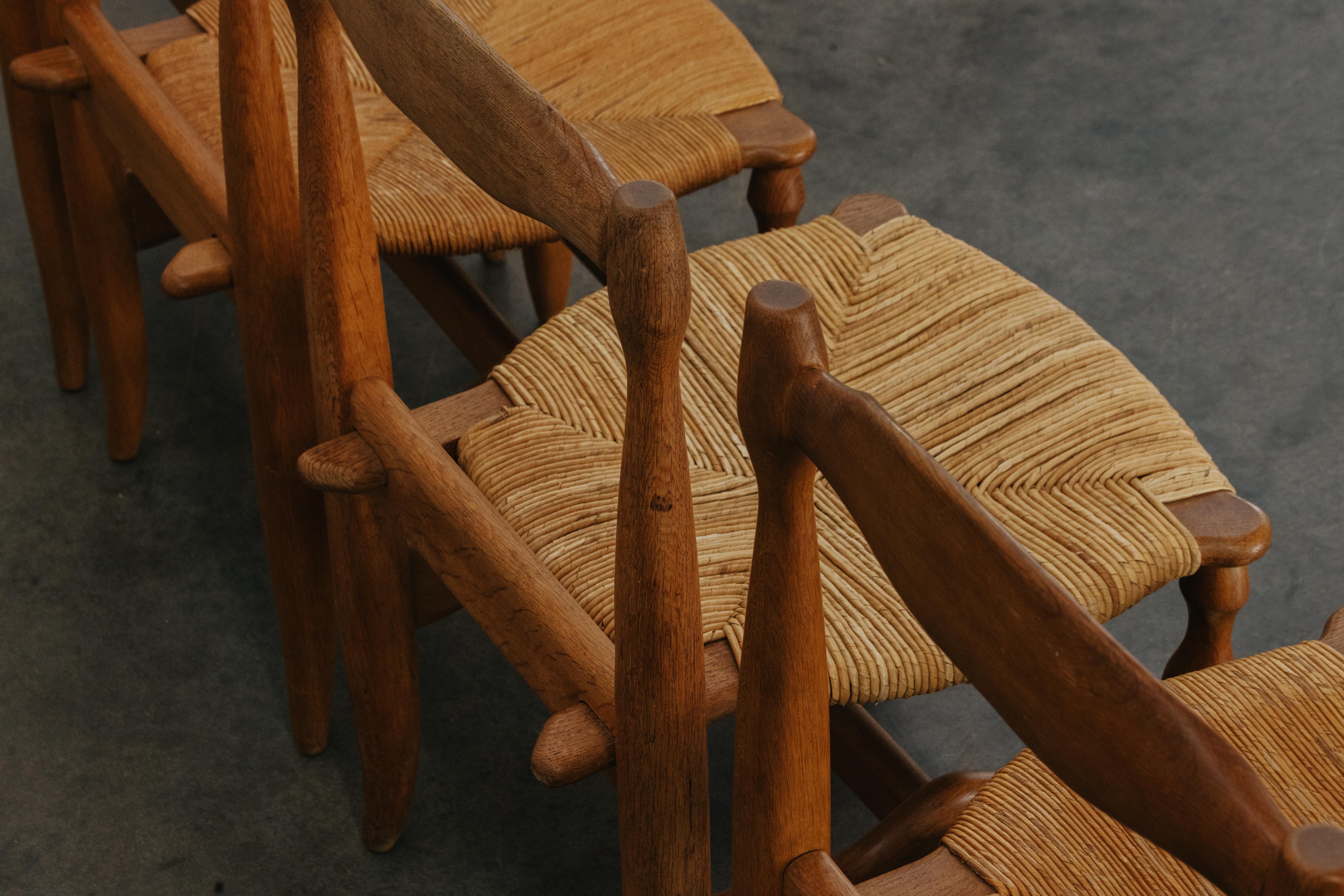 Vintage Guillerme et Chambron Dining Chairs in Oak, From France, 1970 In Good Condition For Sale In Nashville, TN