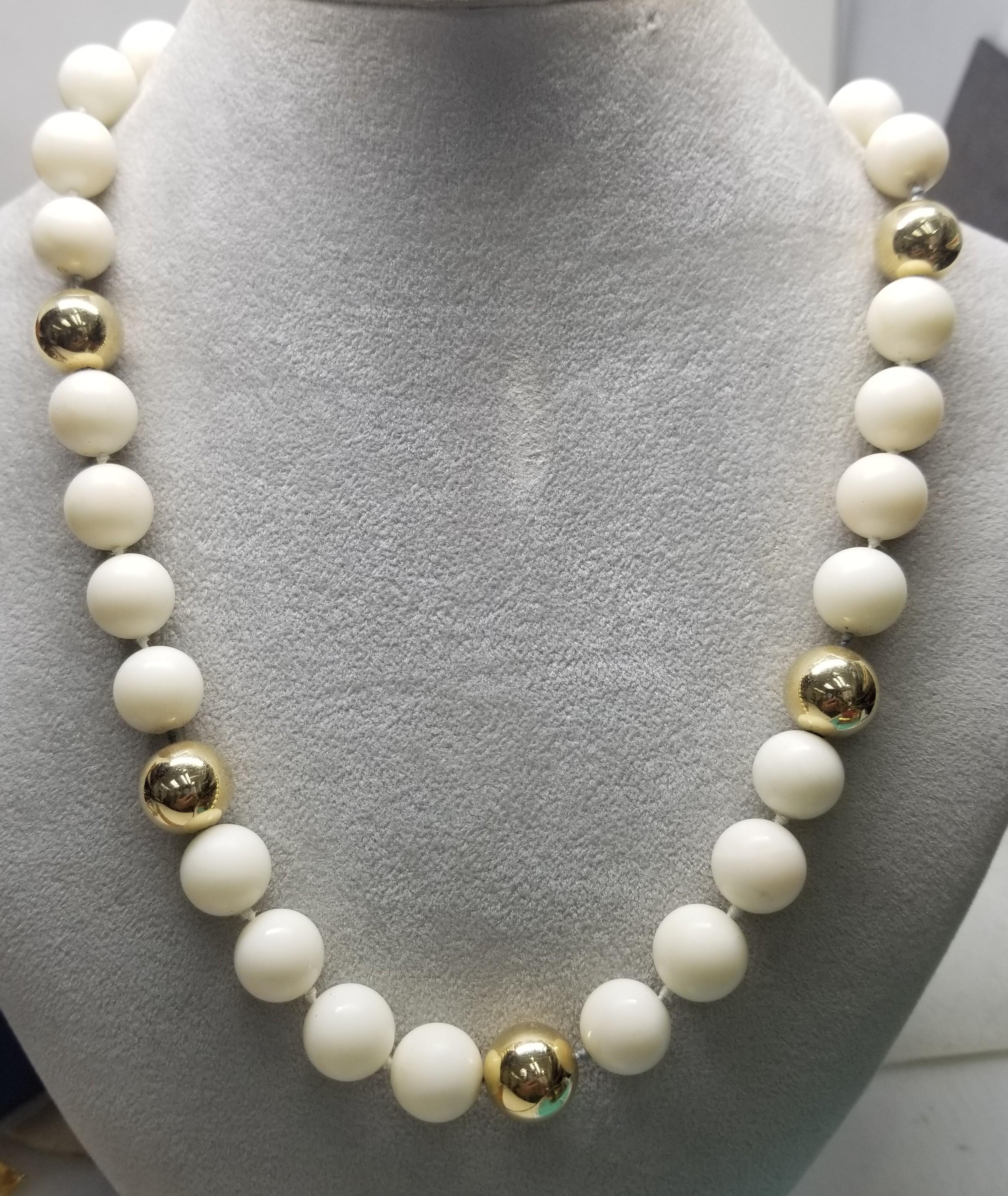 Vintage Gump's White Coral 14K Yellow Gold 12mmBead Necklace Fine Estate Jewelry For Sale 1