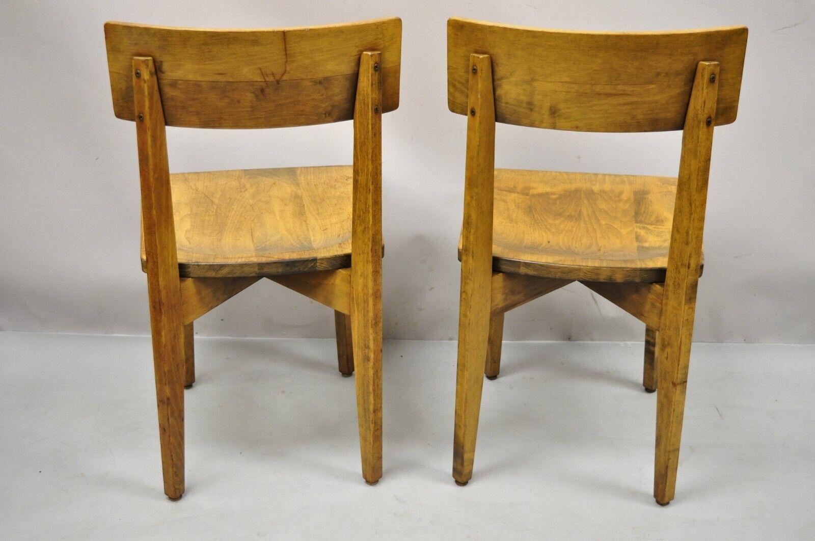 Vintage Gunlocke Mid-Century Modern Wooden Side Chairs, a Pair For Sale 4