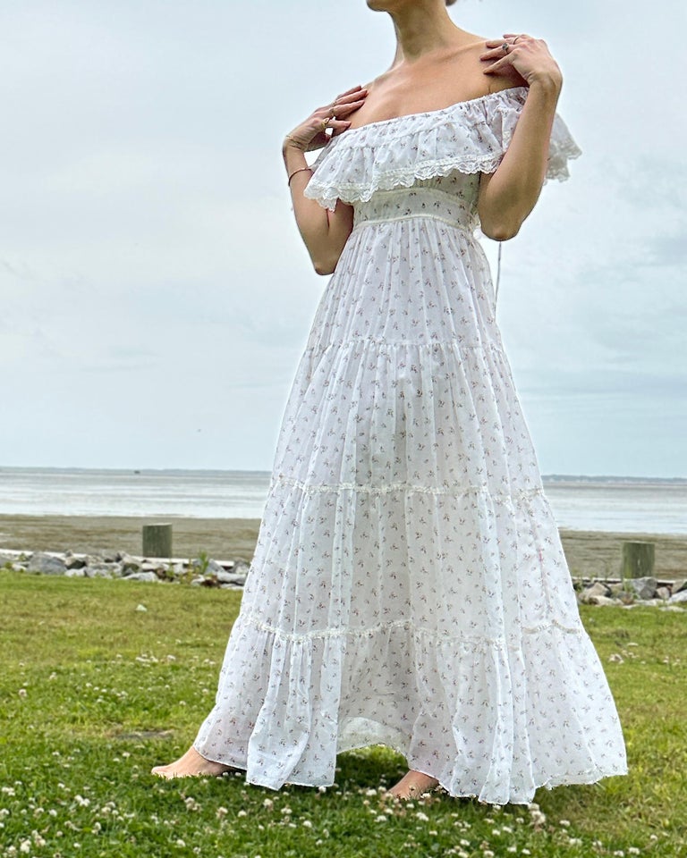 Vintage Gunne Sax Ivory Floral Off-the-Shoulder Dress at 1stDibs Vintage Gunne Sax Ivory Floral Off-the-Shoulder Dress at 1stDibs