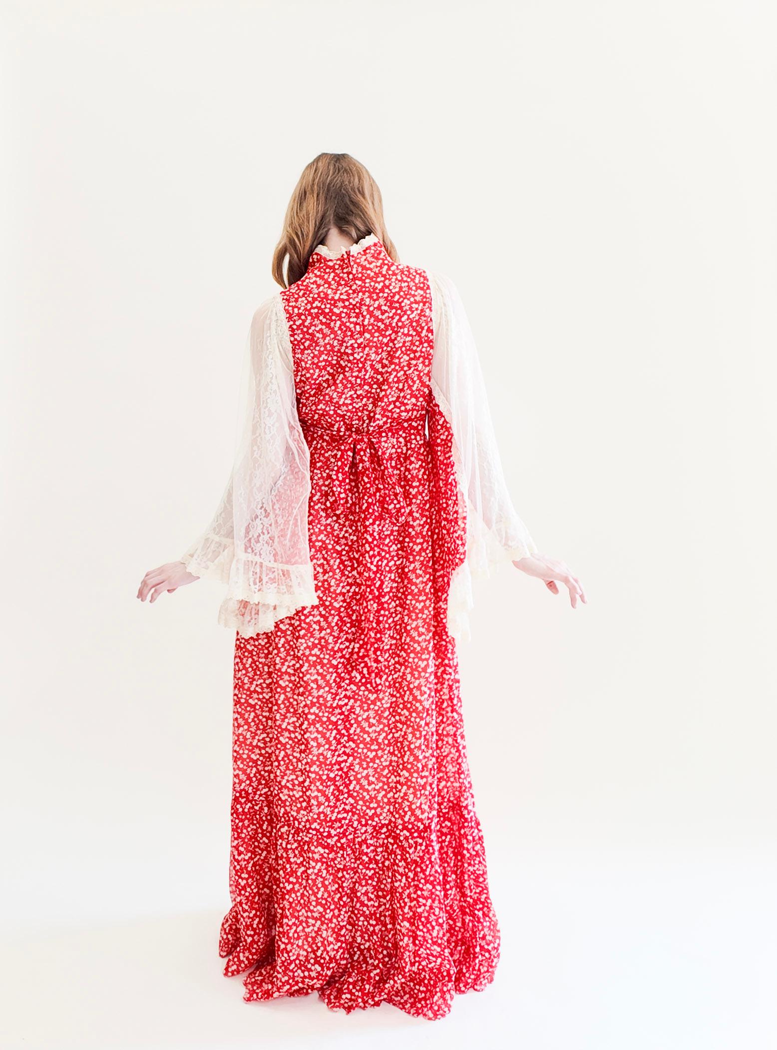 Vintage Gunne Sax Red Print Lace Bell Sleeve Prairie Dress For Sale 1