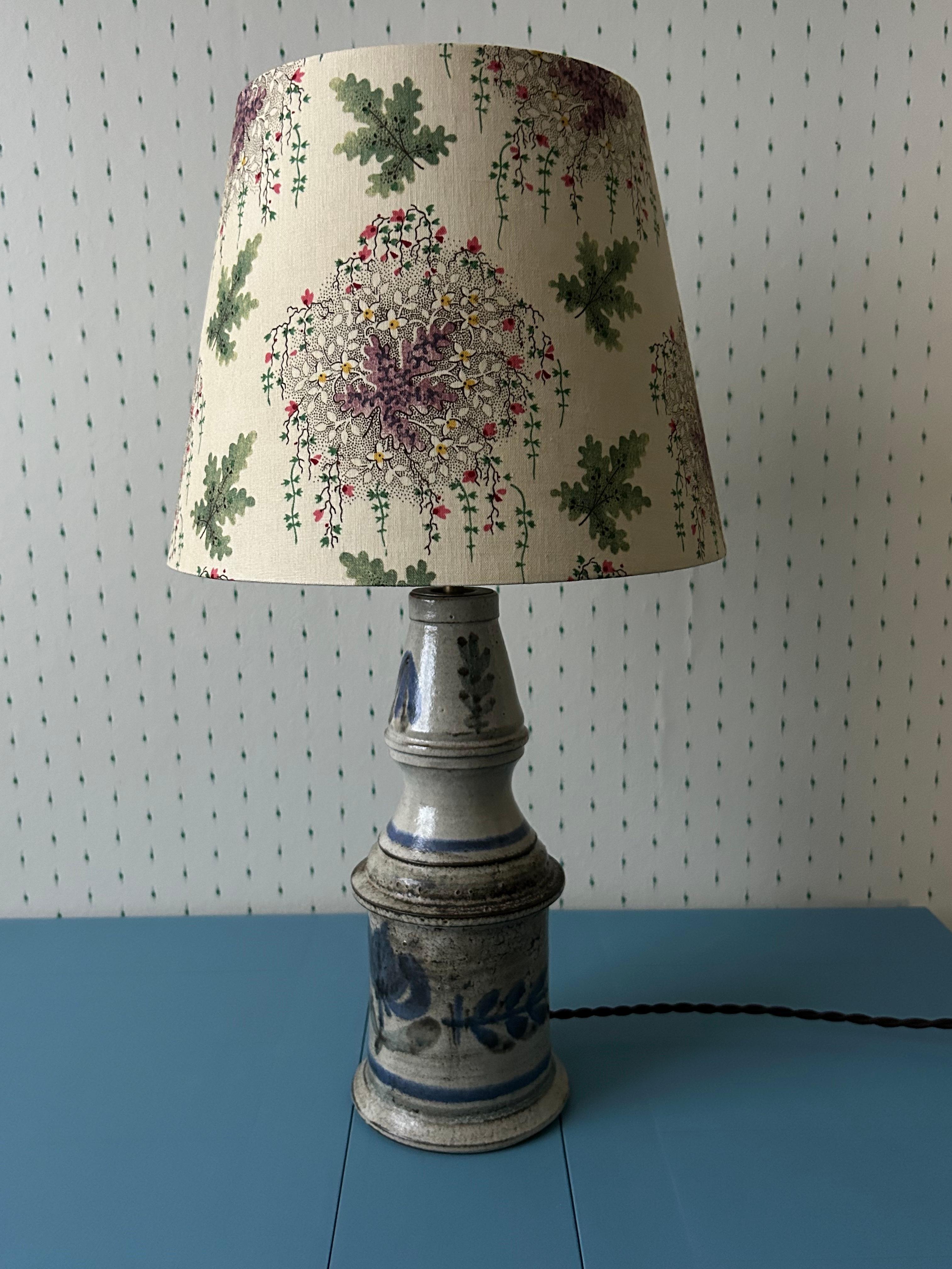 Vintage-Tischlampe aus Keramik von Gustave Reynaud mit individuellem Schirm, Frankreich, 1950er Jahre (Französisch) im Angebot