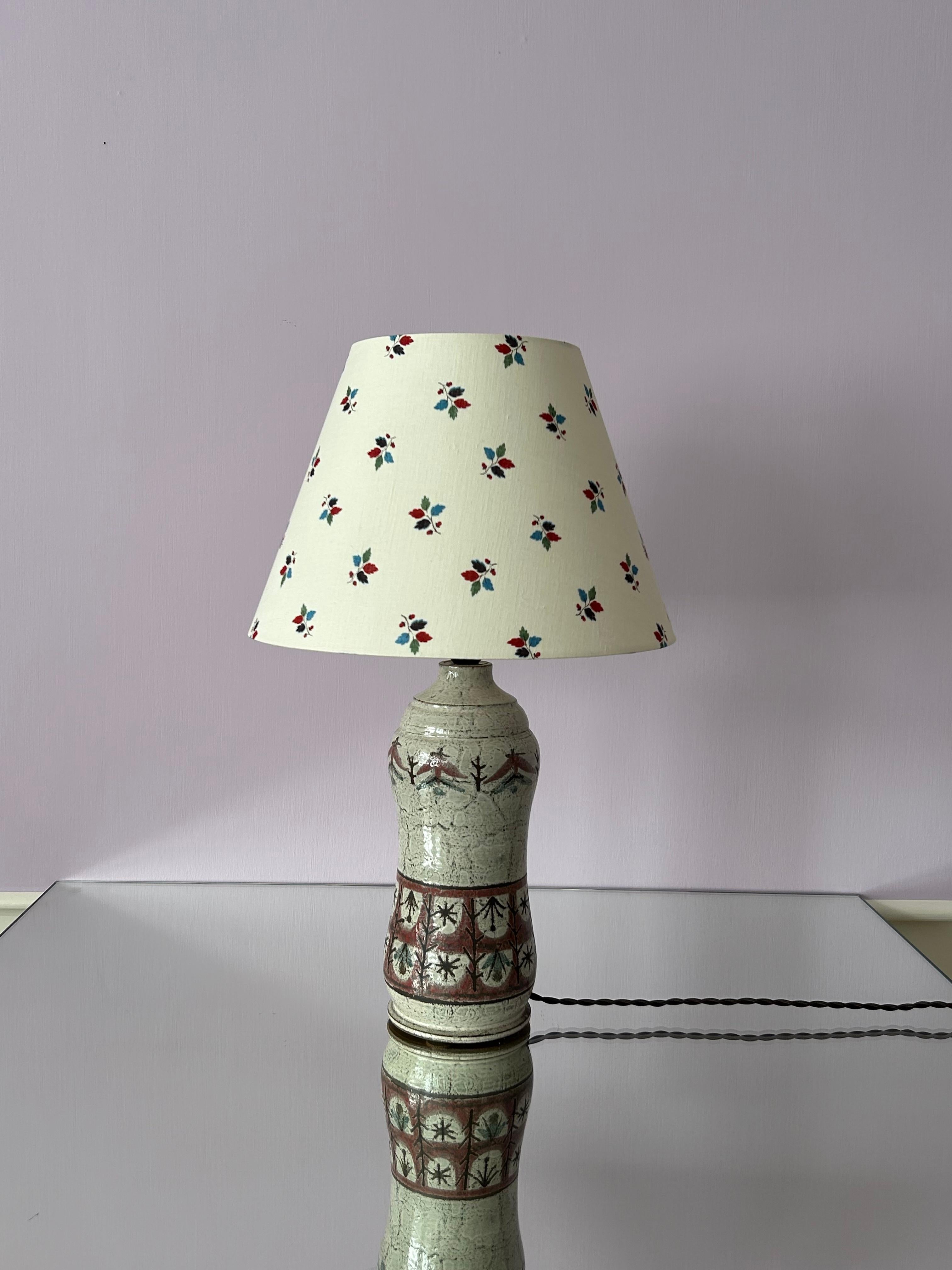 French Vintage Gustave Reynaud Ceramic Table Lamp with Customized Shade, France, 1950s For Sale