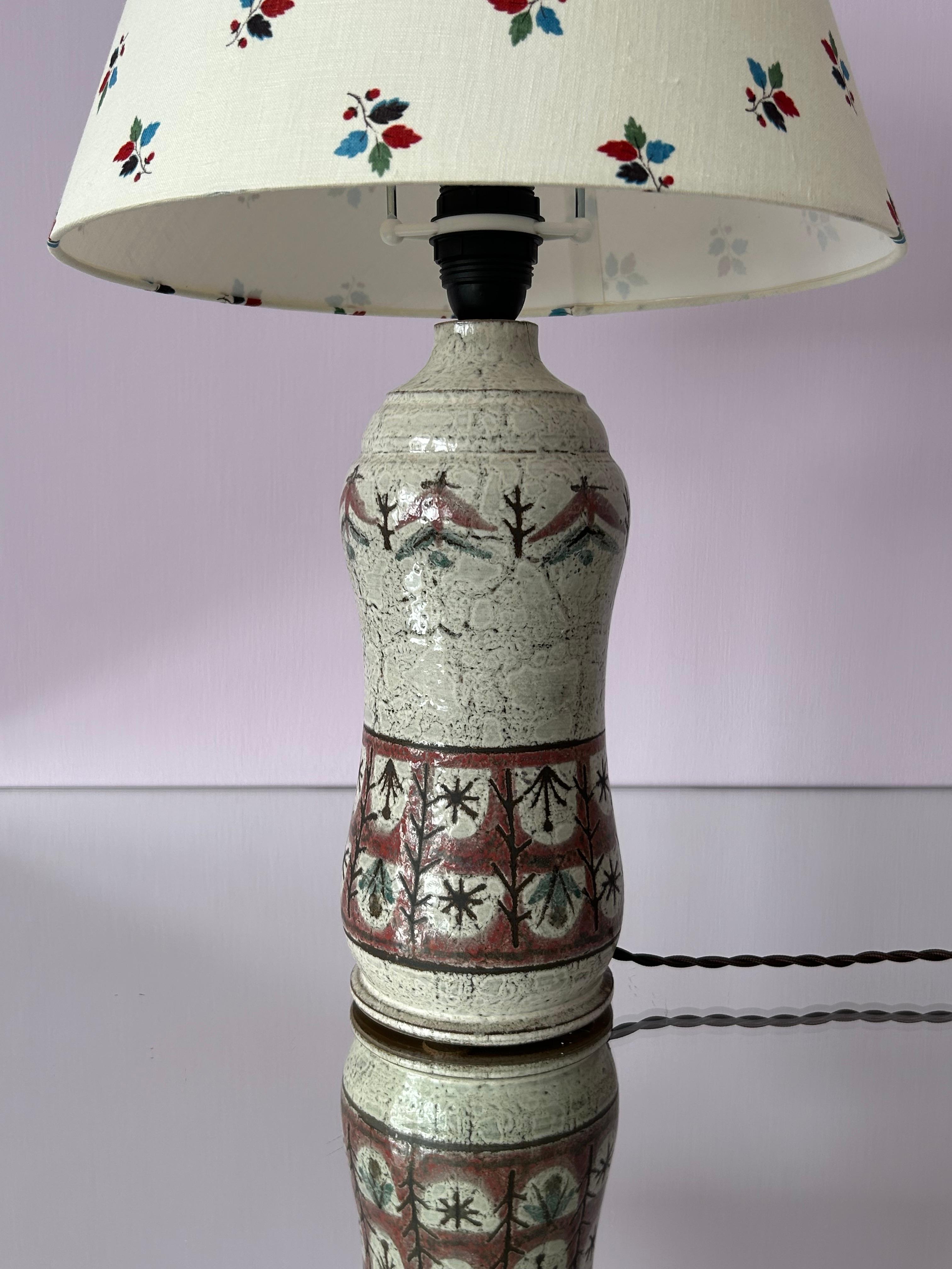 Vintage Gustave Reynaud Ceramic Table Lamp with Customized Shade, France, 1950s In Good Condition For Sale In Copenhagen K, DK