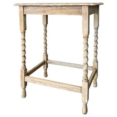 Table d'appoint gustavienne vintage