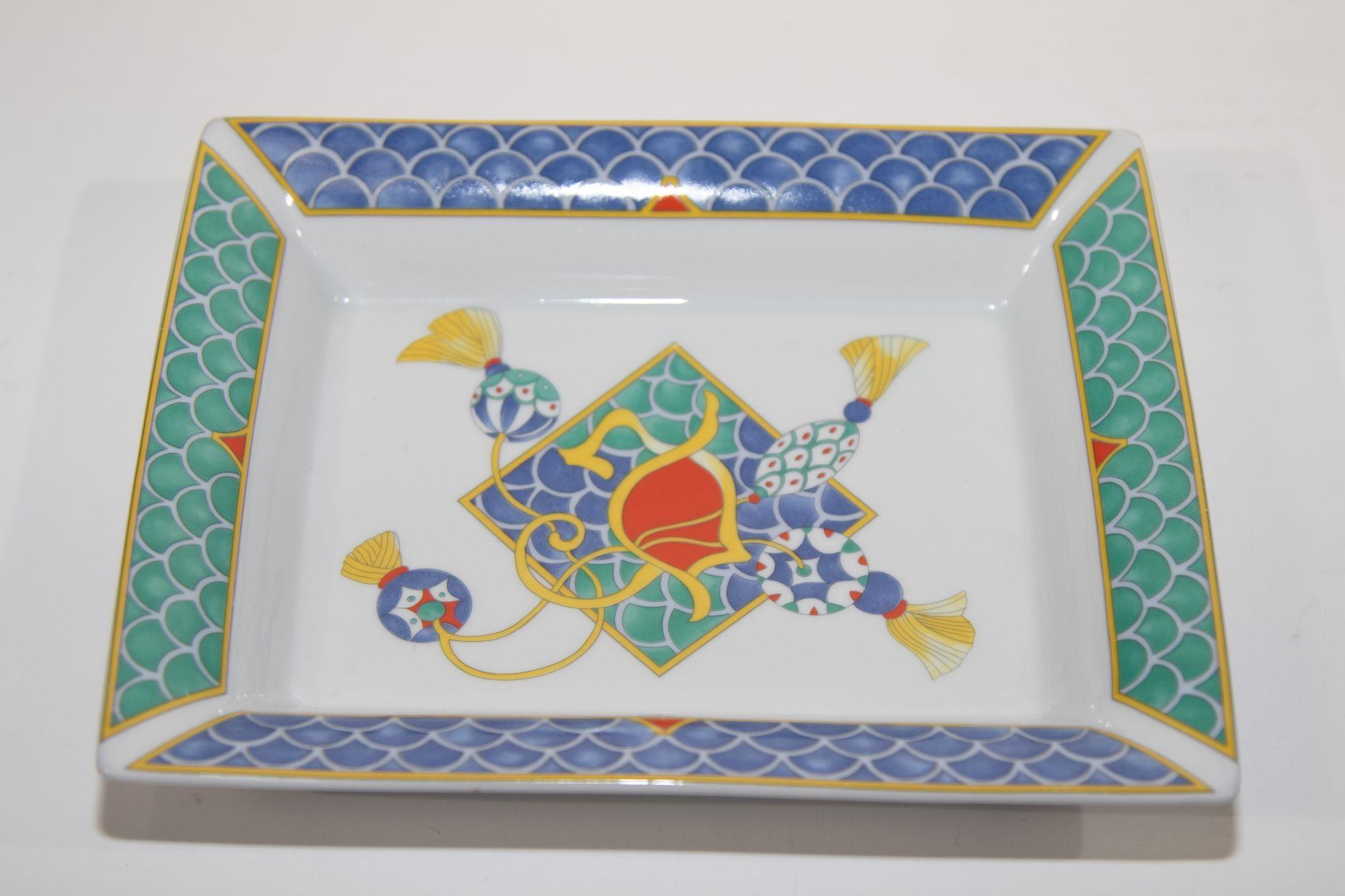 Vieux plat en porcelaine Guy Degrenne Jaipur, France 7