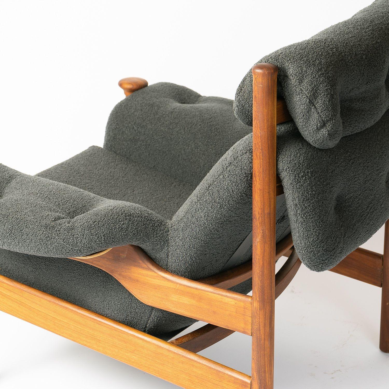 Vintage Guy Rogers 'Santa Fe' Armchair with Bouclé Upholstery, 1960s 4