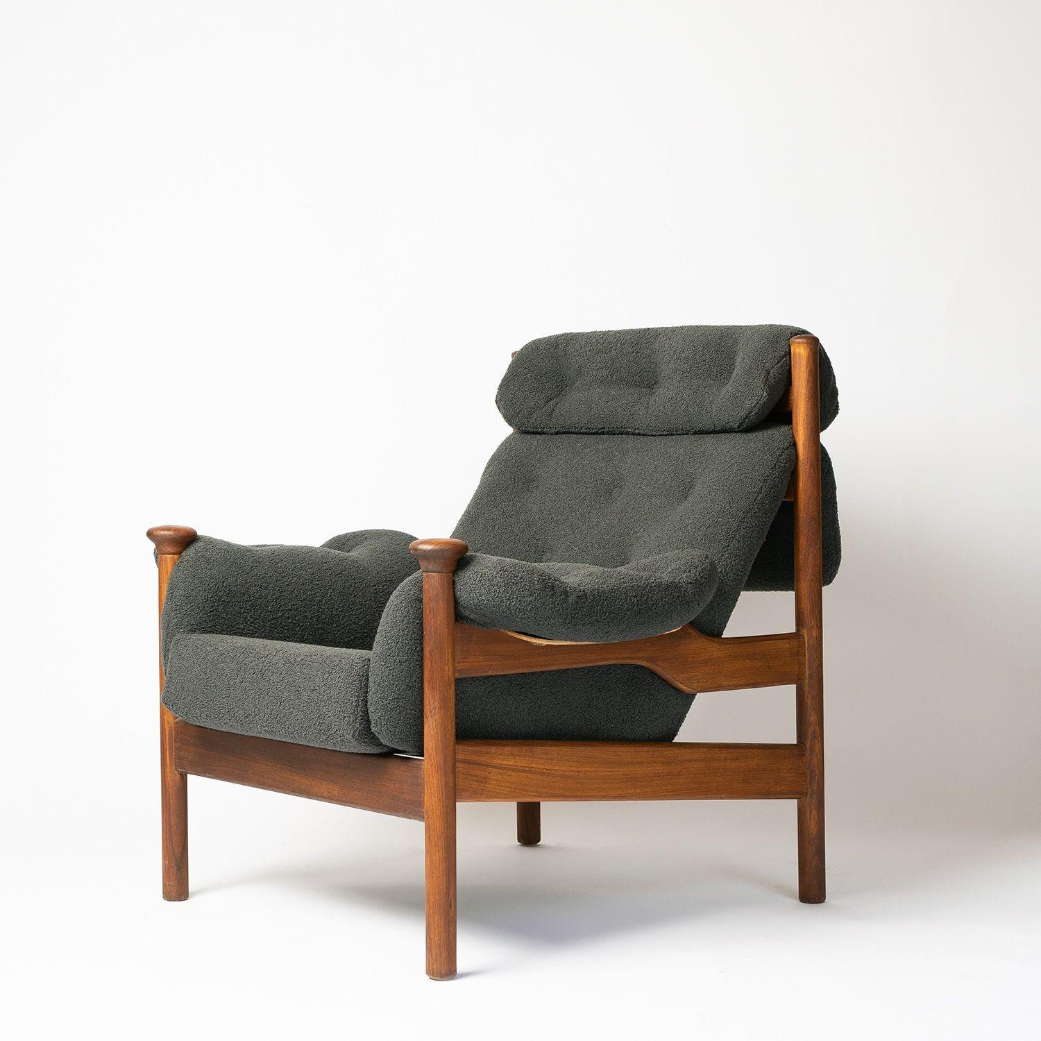 Vintage Guy Rogers 'Santa Fe' Armchair with Bouclé Upholstery, 1960s In Good Condition In Bristol, GB