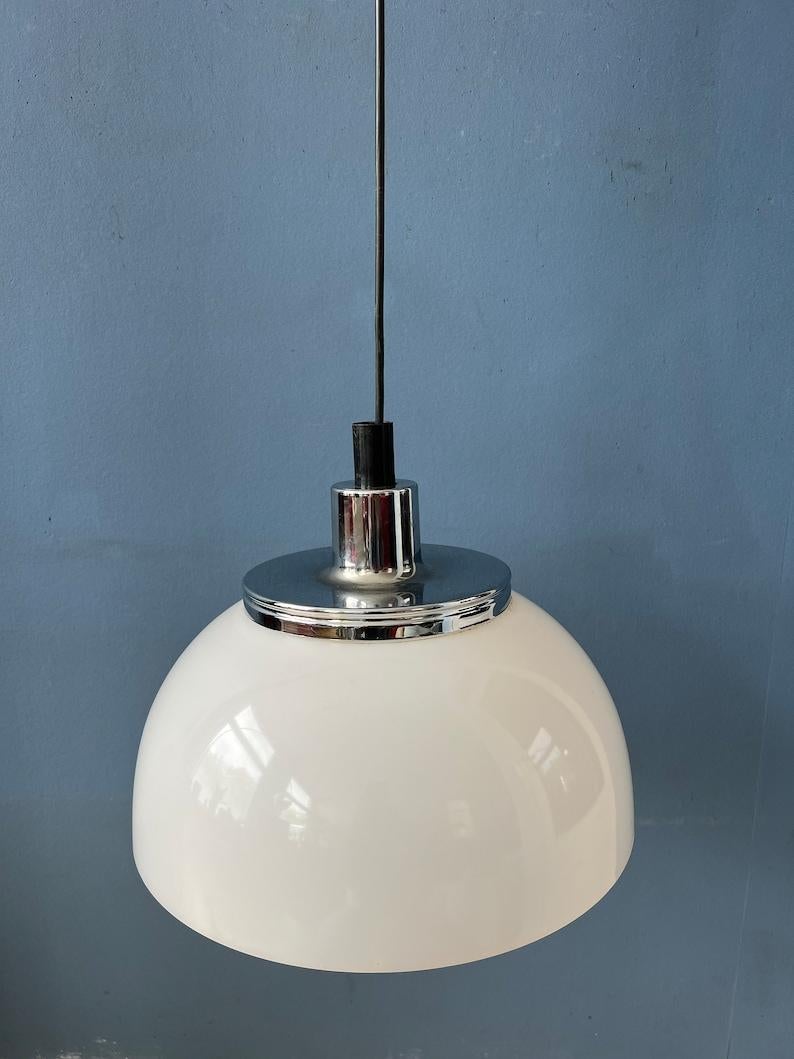 20th Century Vintage Guzzini White Faro Acrylic Glass Pendant Lamp, 1970s For Sale