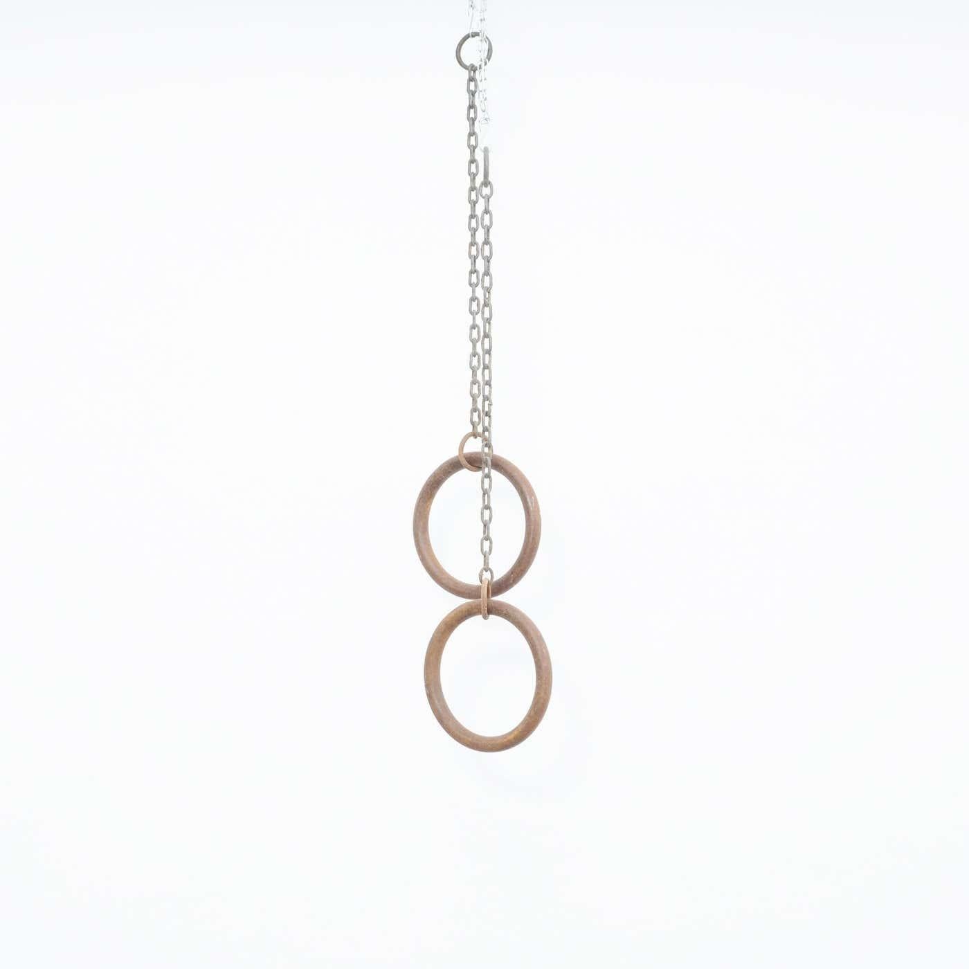 Gymnastic rings, circa 1950.
By unknown manufacturer, from France.

In original condition, with minor wear consistent with age and use, preserving a beautiful patina.

Materials:
Metal

Dimensions:
Ø 23 cm x H 81 cm.