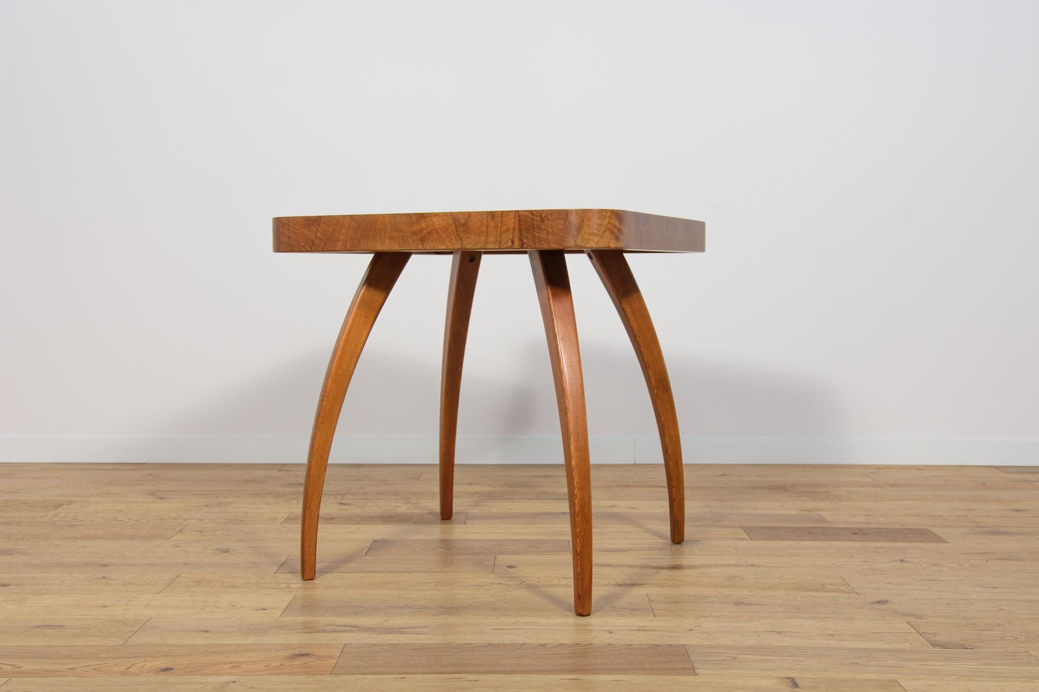 Woodwork Vintage H-259 Coffee Table by Jindřich Halabala for UP Závody, 1950s For Sale
