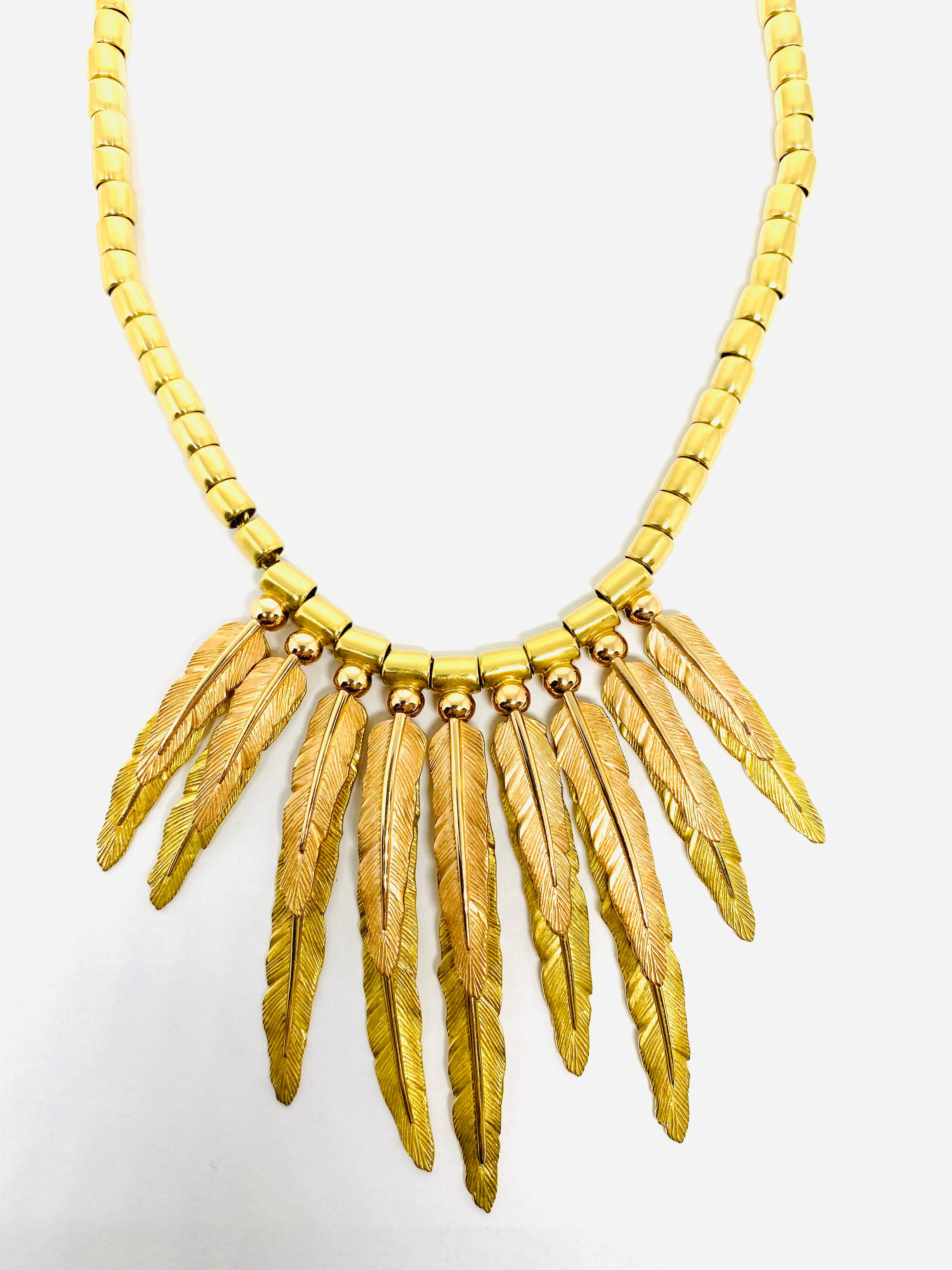 Vintage H. Stern 18K Yellow Gold Bead Necklace w/ Feather Leaves Pendant  In Excellent Condition In Beverly Hills, CA