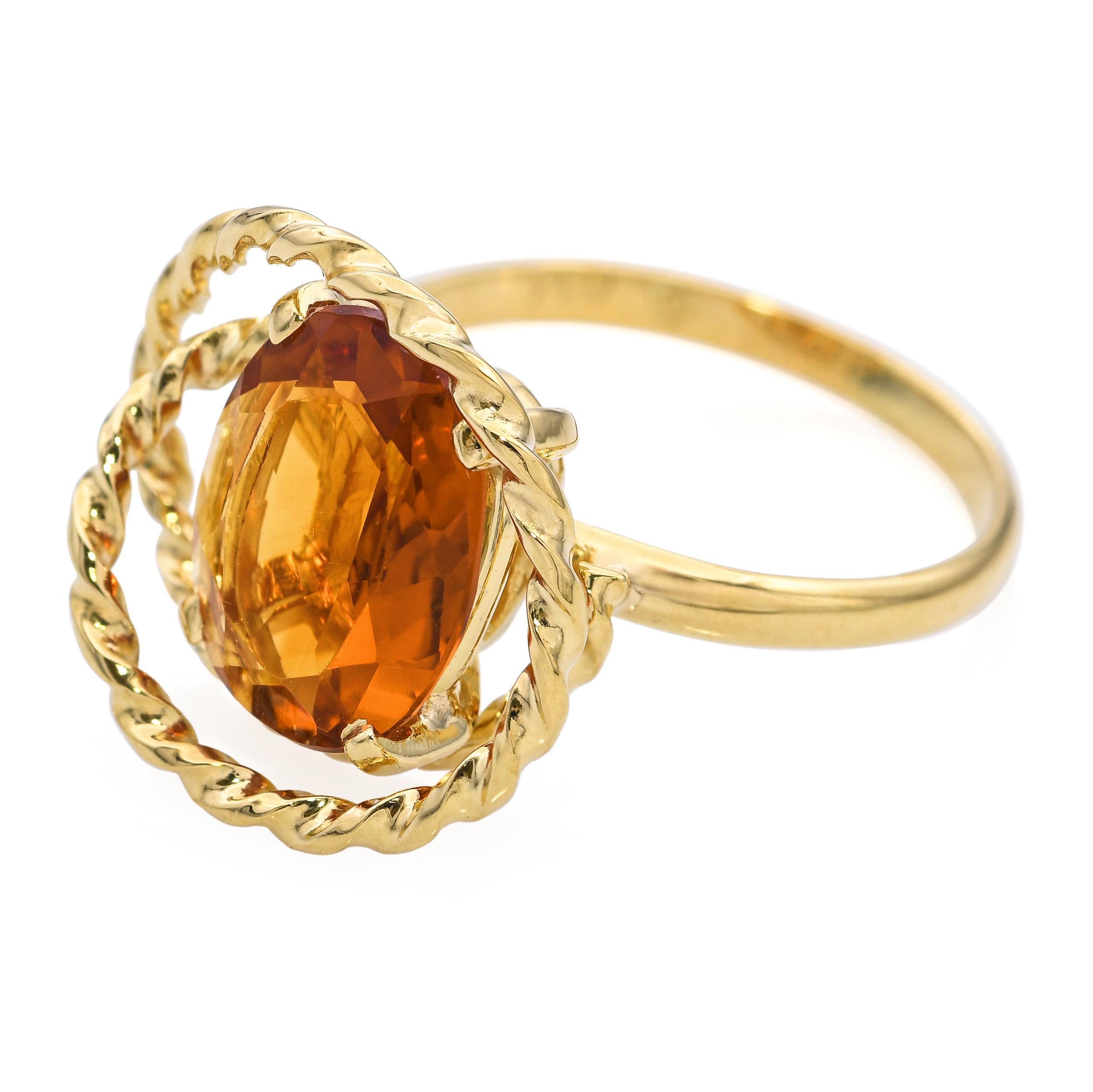 Anillo vintage H. Stern de oro amarillo de 18 quilates con citrino y diseño de cuerda enrollada en venta 1
