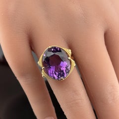 Bague vintage H. Stern en or jaune 18 carats, sertie d'une améthyste de 12,65 carats