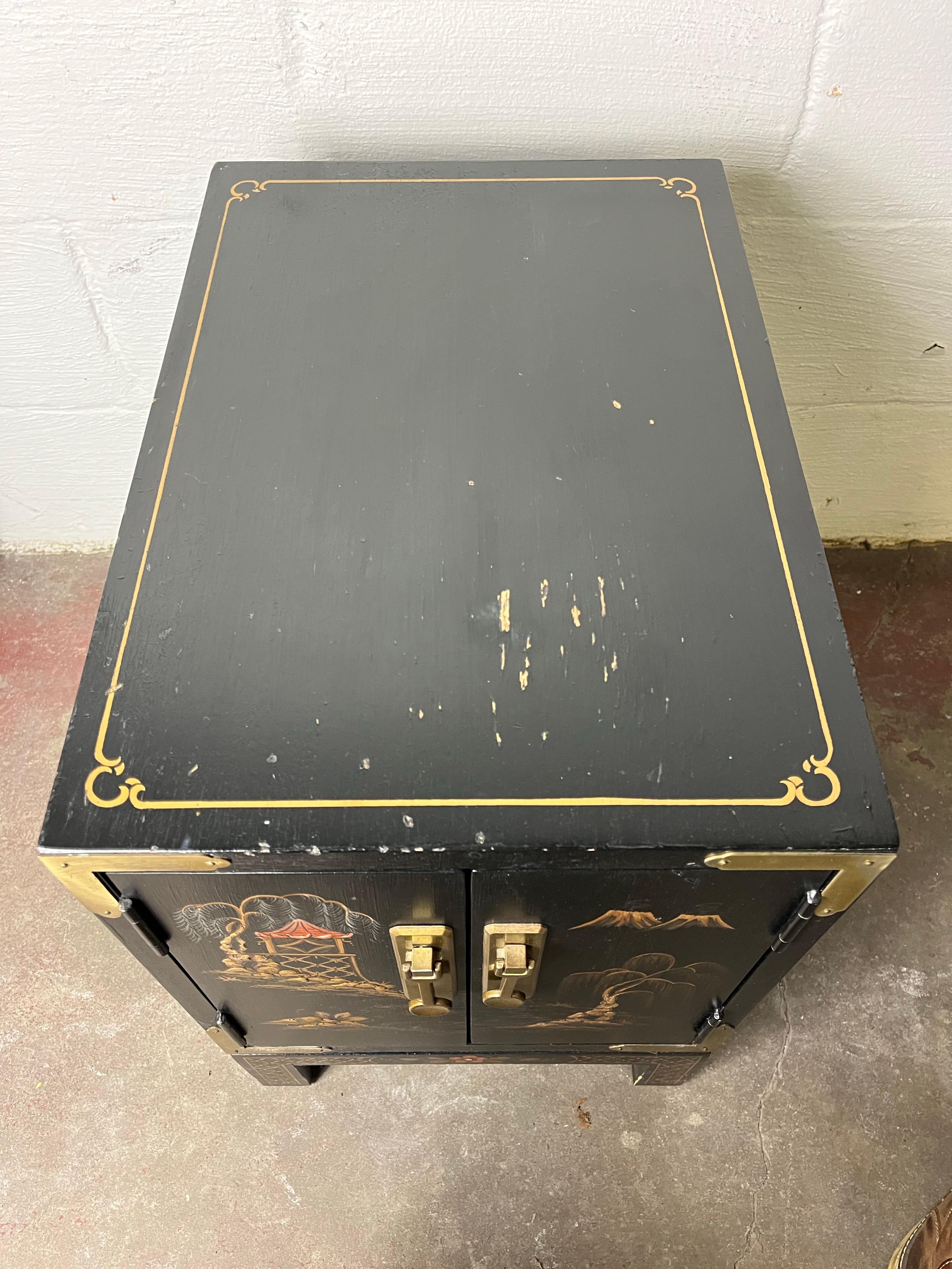 Vintage Habersham Chinoiserie Kabinett Beistelltisch Messing im Angebot 1