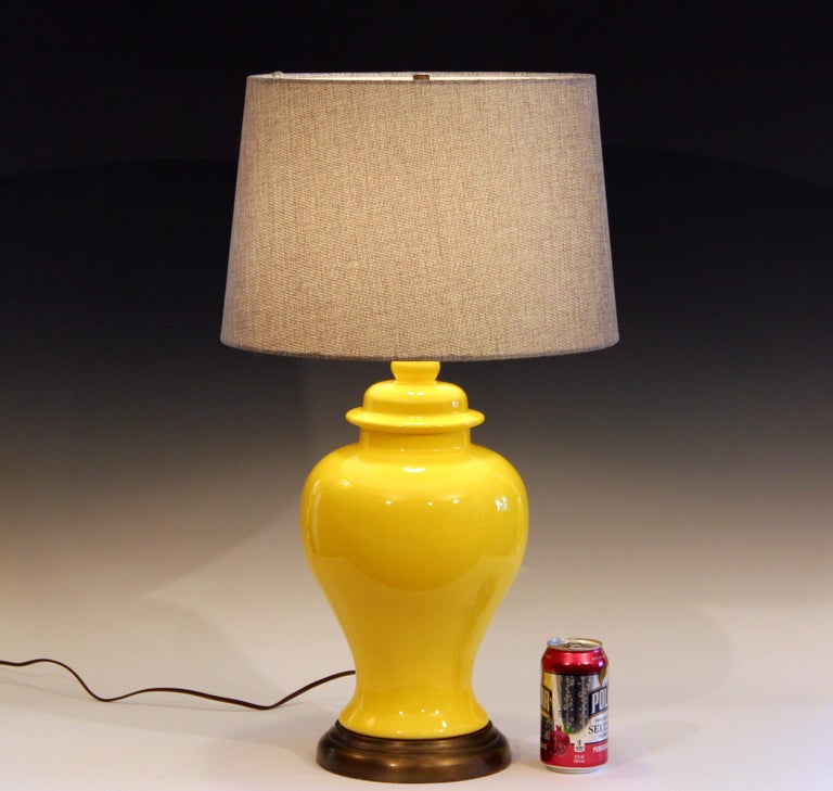 Vintage Haeger Pottery Atomic Chrome Yellow Large Ginger Jar Urn Lamp For Sale 2