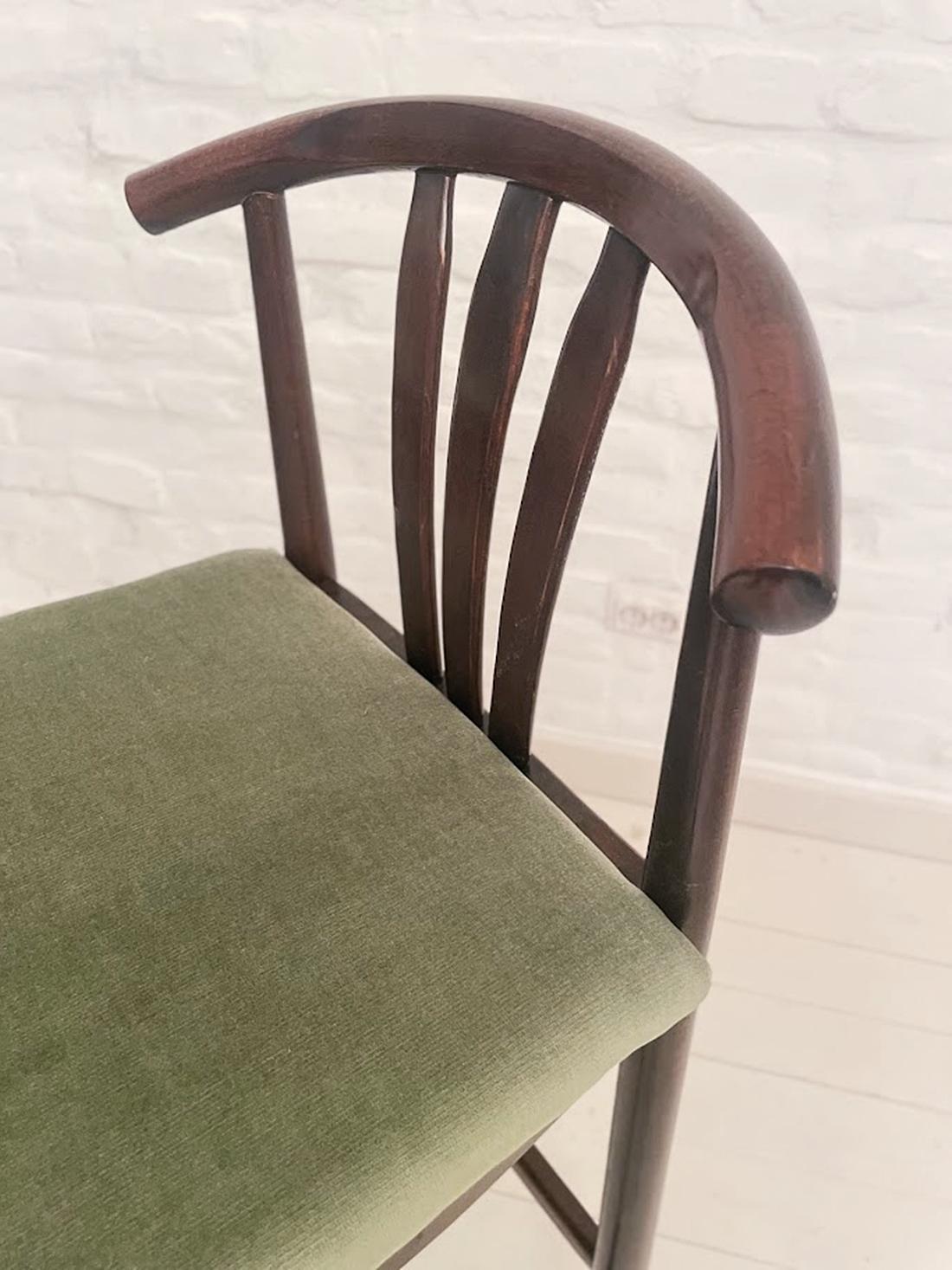 Bois Tabourets de bar HajduThonet, Hongrie, années 1970 en vente