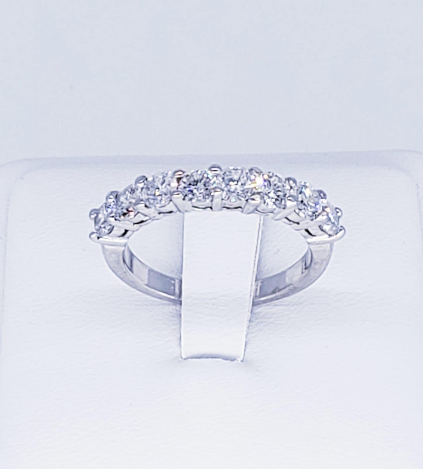 Vintage Half Eternity 1.68 Carat Diamond Wedding Engagement Ring 14 Karat Gold In Good Condition In Miami, FL