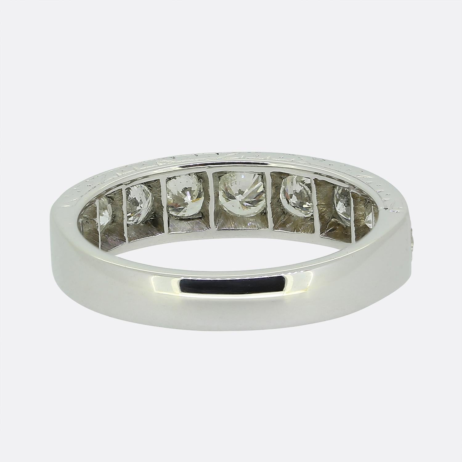 Vintage Half-Eternity Diamond Ring In Good Condition For Sale In London, GB