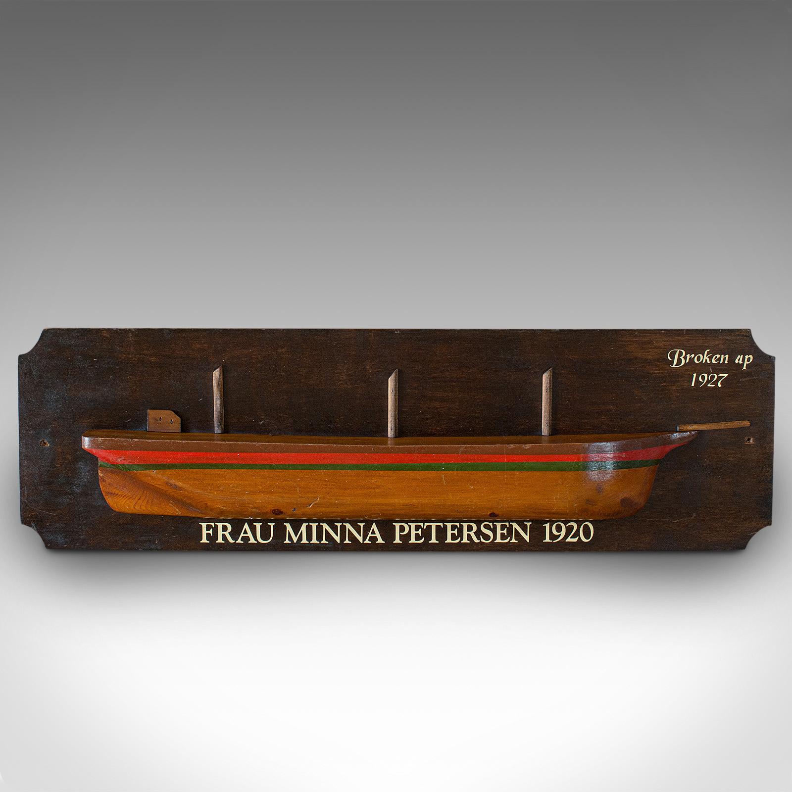 This is a vintage half hull plaque. A pine, decorative maritime schooner model, dating to the early 20th century, circa 1930.

A charming example of early 20th century maritime memorabilia
Displays a desirable aged patina
Pine shows fine grain