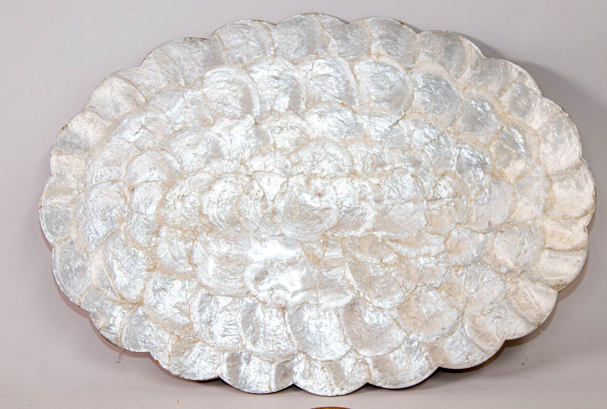 Vintage Hallie St Mary 2 Placemats in Natural Capiz Pearl Shell Scalloped Edge 4