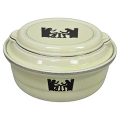 Vintage Hall's China Tavern Silhouette Medallion Traditional Casserole Dish Bowl