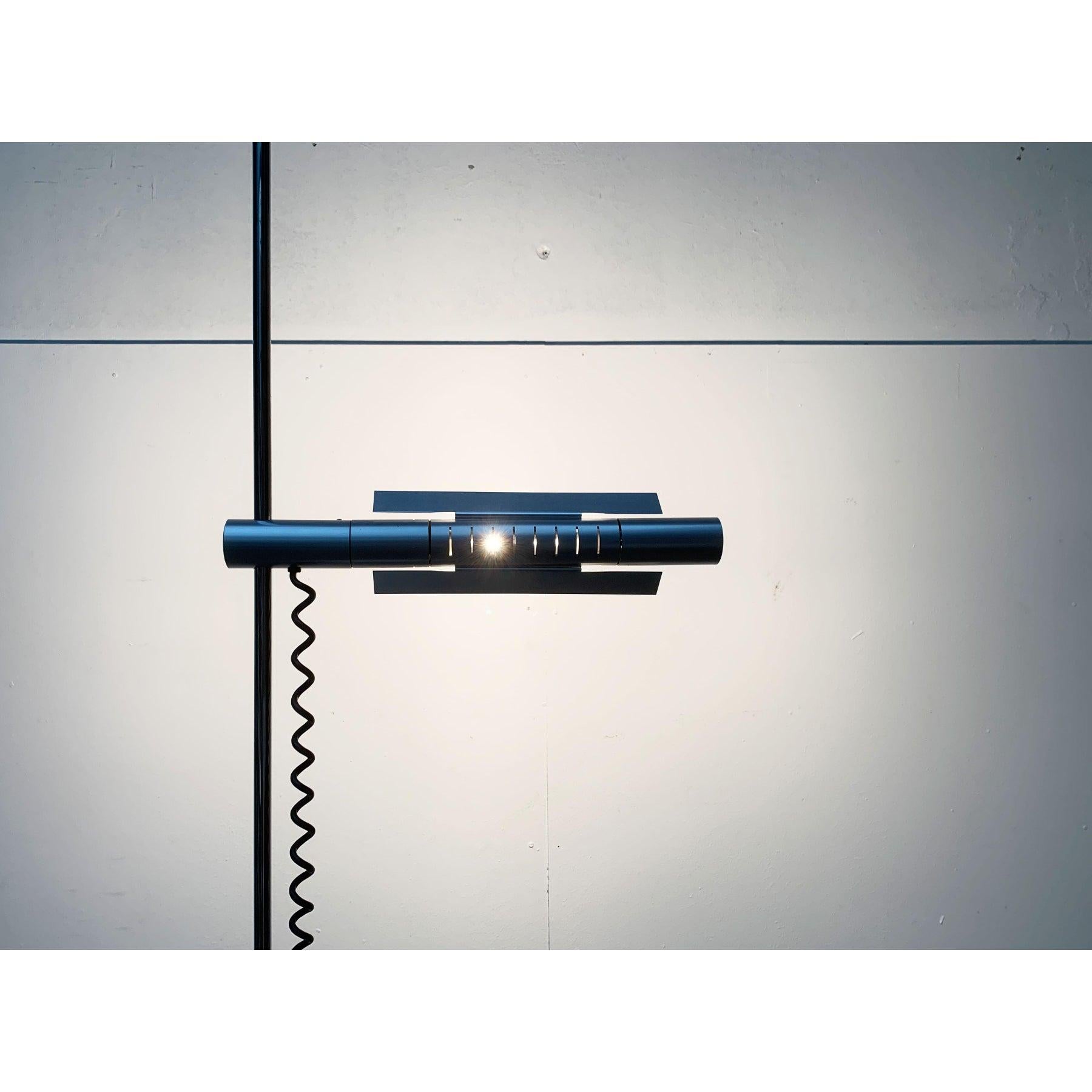 Vintage Halo 250 Floor Lamp by Rosemarie & Rico Baltensweiler for Swisslamps International

Halo floor lamp by Swisslamps according to a design of Rosemarie and Rico Baltensweiler from 1970.

A timeless and functional design that draws its elegance