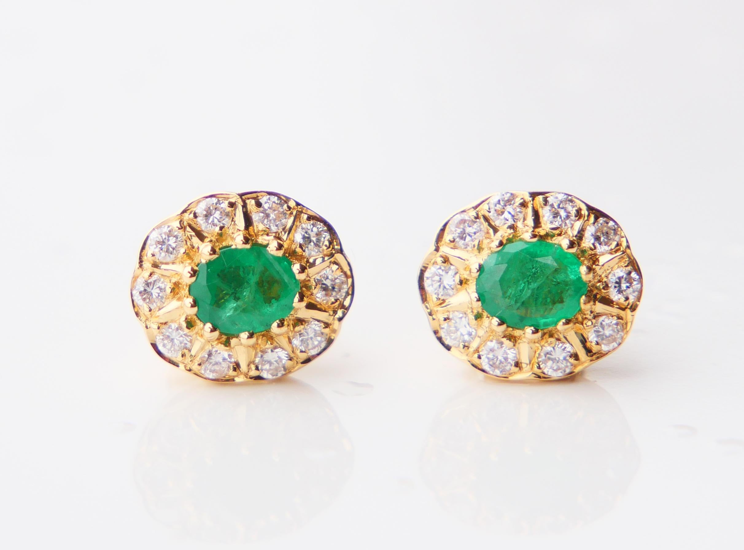 Vintage Halo Ohrringe natürliche 1 ctw Smaragde 0,5 ctw Diamanten massiv 18K / 3,3 gr im Angebot 1