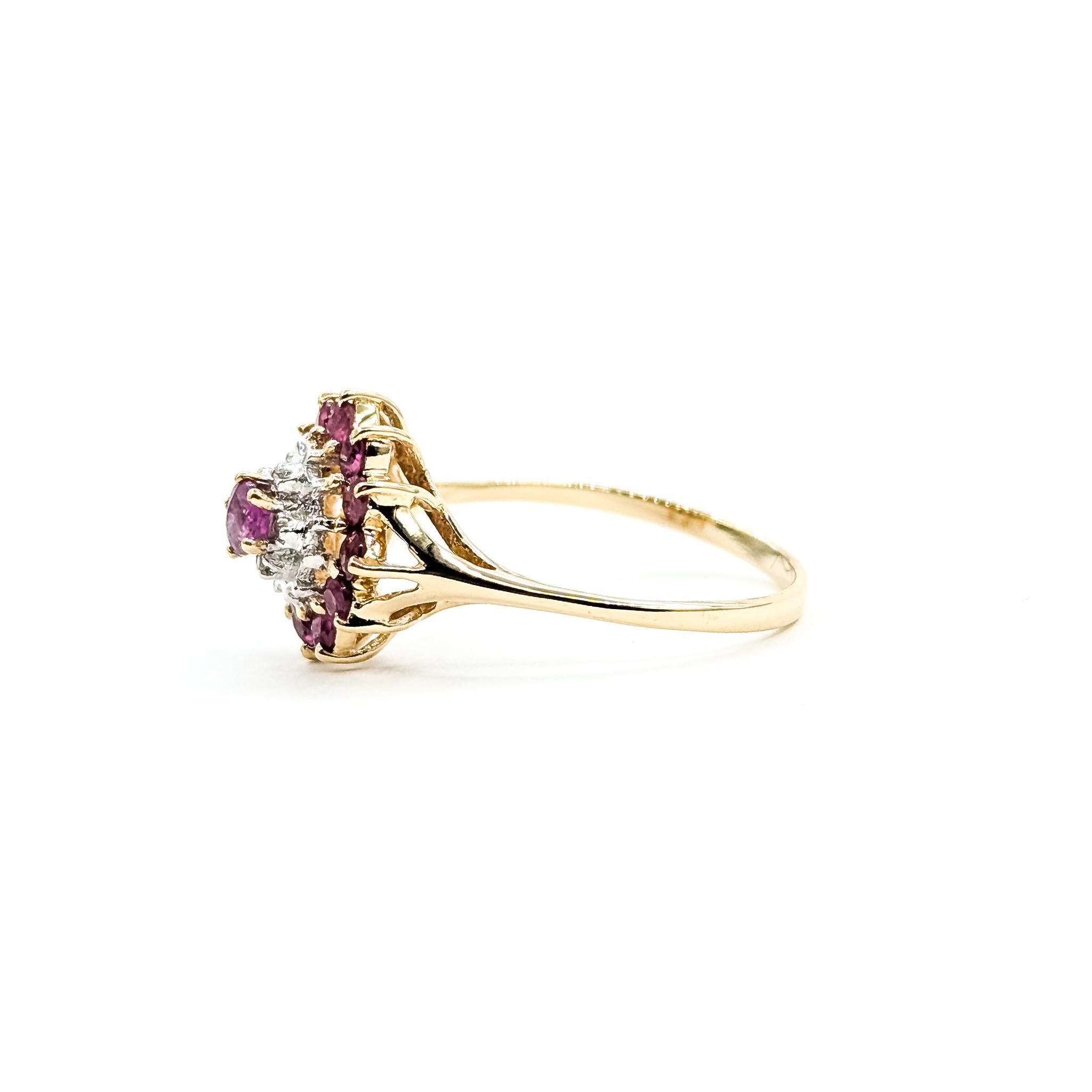 Vintage Halo Ruby & Diamond Ring in 14k in vendita 3
