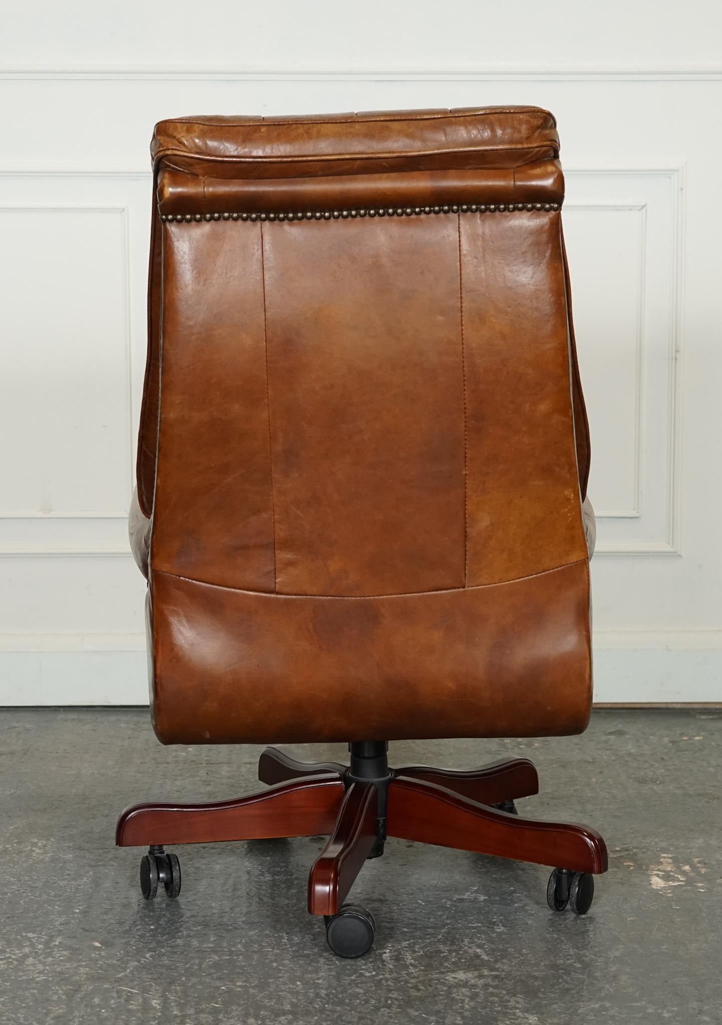 VINTAGE HALO Style SWIVEL OFFICE CHAiR VERY COMFORTABLE (Leder)