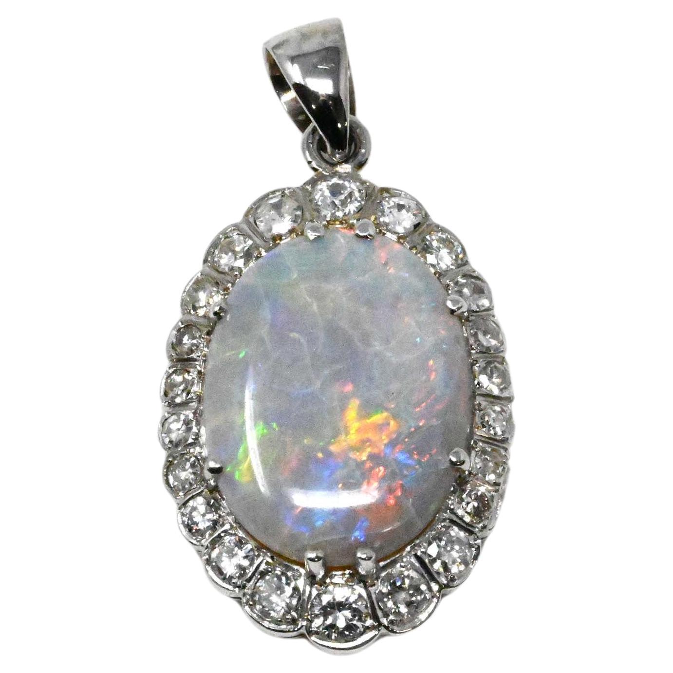 Pendentif vintage en or 14 carats de style halo avec clous