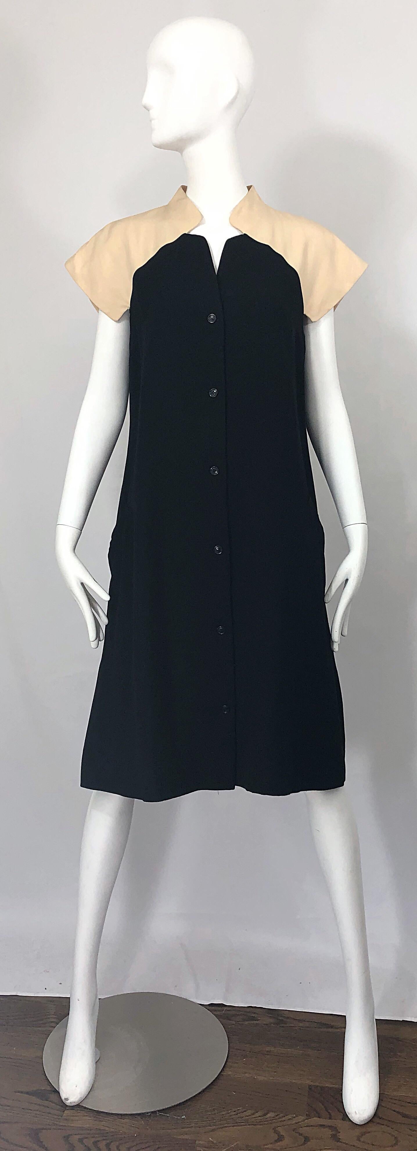 Vintage Halston 1970s Optical Illusion Black + Khaki 70s Trapeze Dress In Excellent Condition For Sale In San Diego, CA