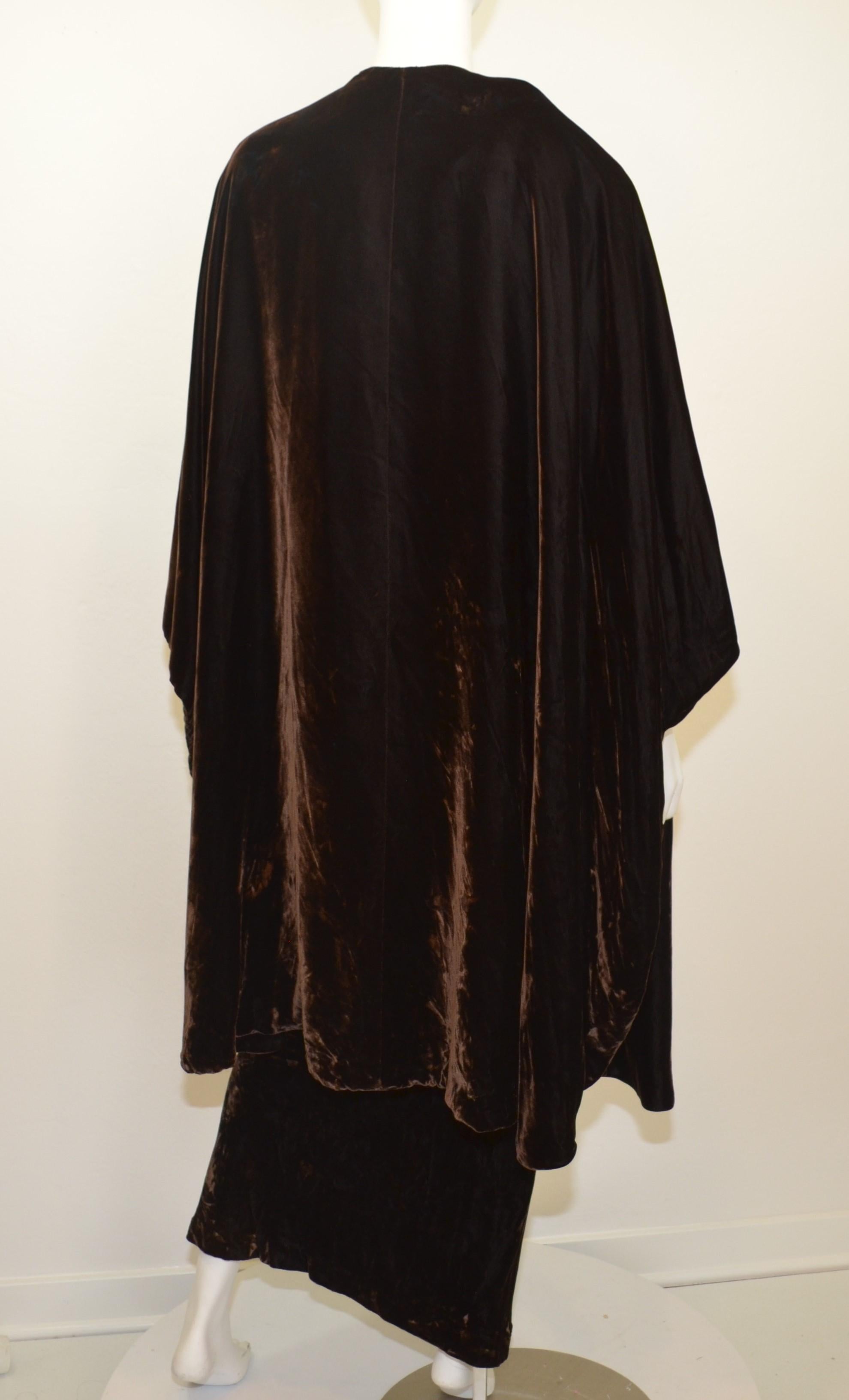 Vintage Halston Crushed Velvet Gown with Cape In Excellent Condition In Carmel, CA