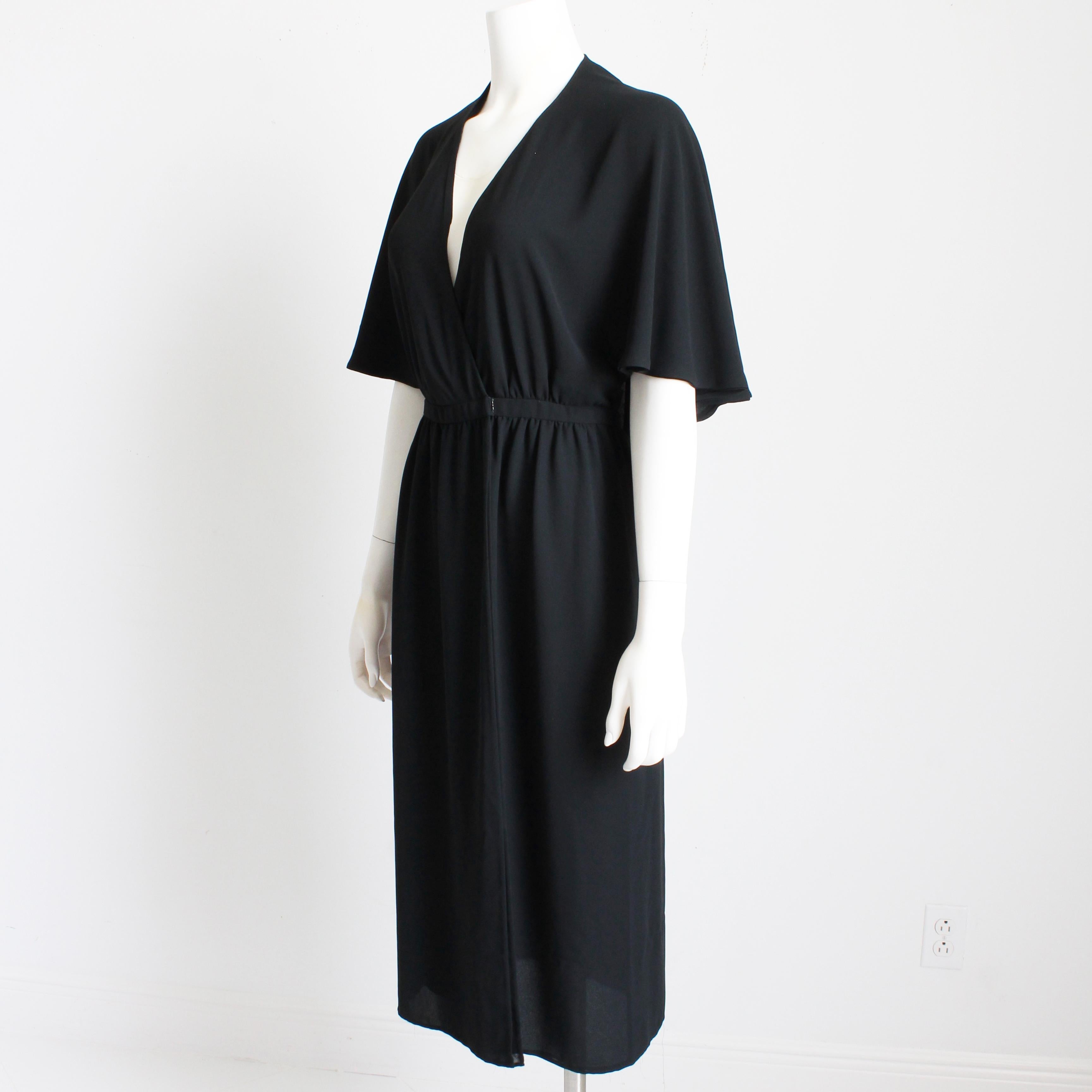 Vintage Halston Halter Dress Silk Wrap Style Open Back Angel Sleeve Capelet 70s In Good Condition For Sale In Port Saint Lucie, FL
