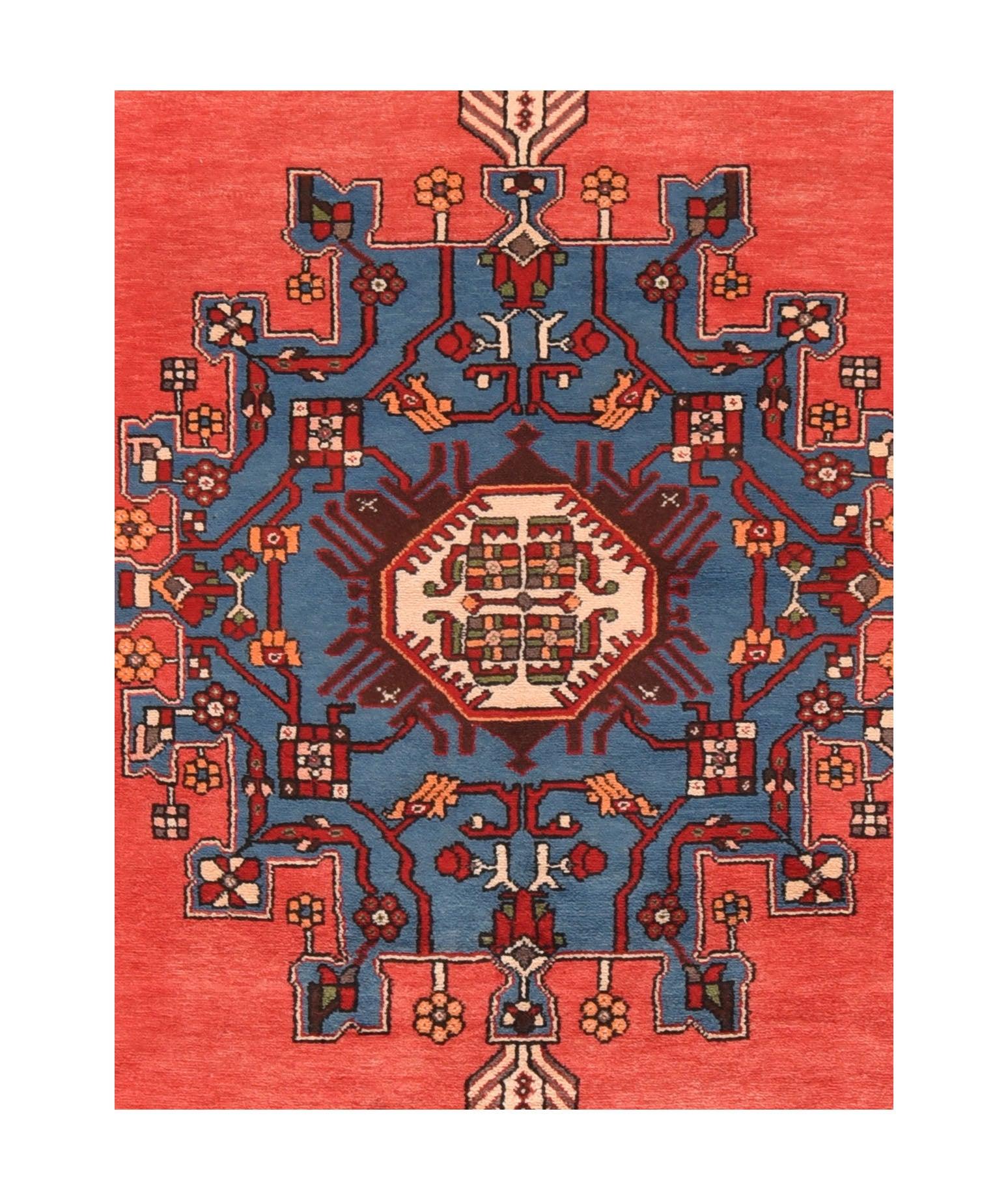 Vintage Hamadan Rug 5'4'' x 10'5'' In Good Condition For Sale In New York, NY