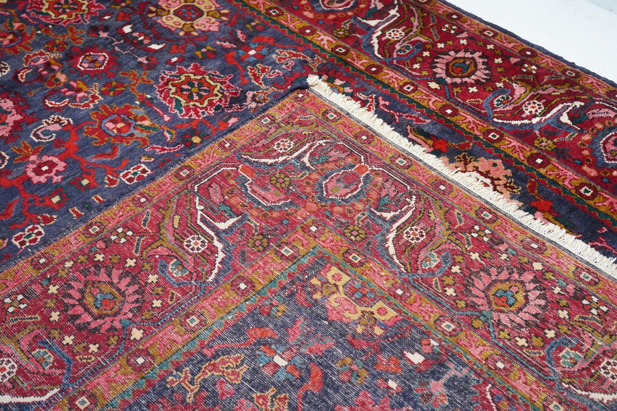 Vintage Hamadan Rug 7'5'' x 11'5'' For Sale 5